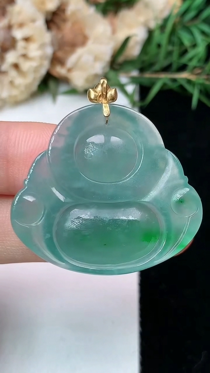天然A货翡翠蓝水佛公吊坠，尺寸28.3-32.2-6，重量:8.83g
4月26日