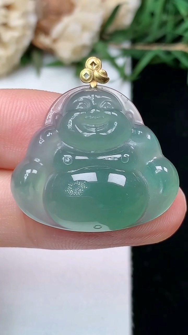 天然A货翡翠蓝水佛公吊坠，尺寸22.3-25.6-5，重量:4.76g
4月26日