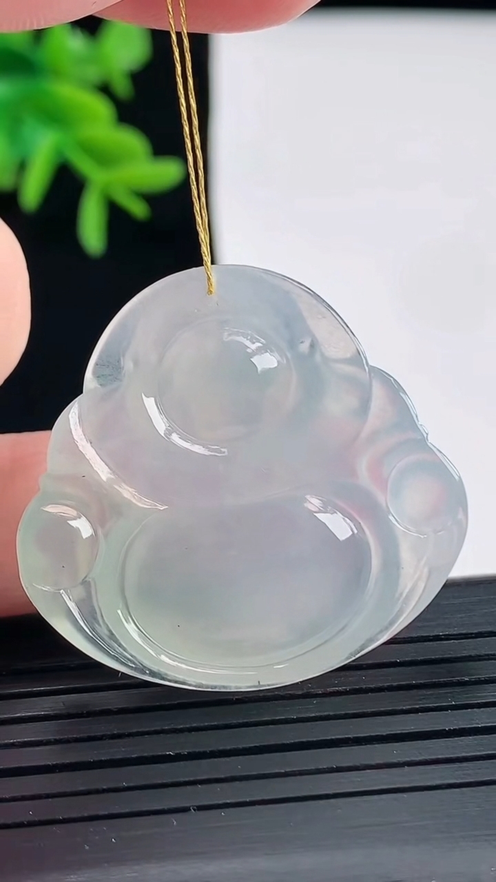 天然A货翡翠佛公吊坠，尺寸32.5-35-5.5重量:9.92g
4月27日