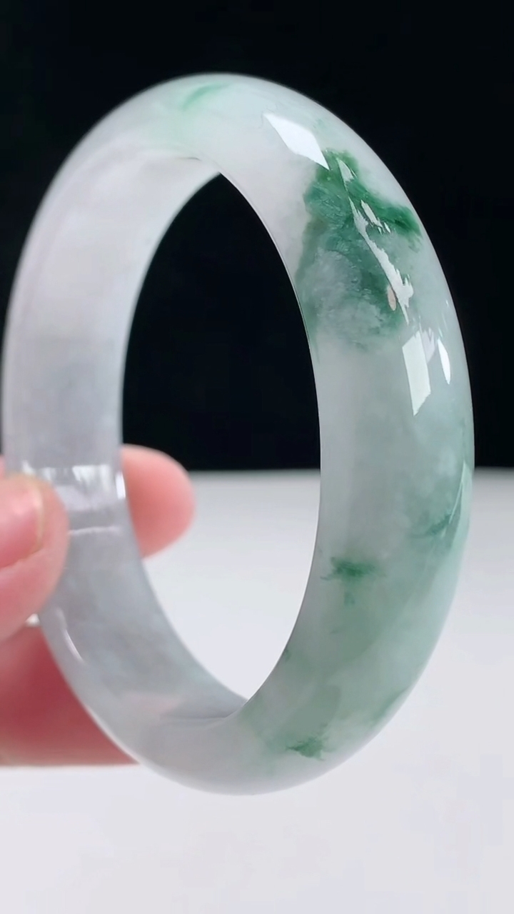 圈口57-58翡翠a货紫罗兰飘花宽边手镯尺寸57.1-14.8-7.3重:61.50g6694月27