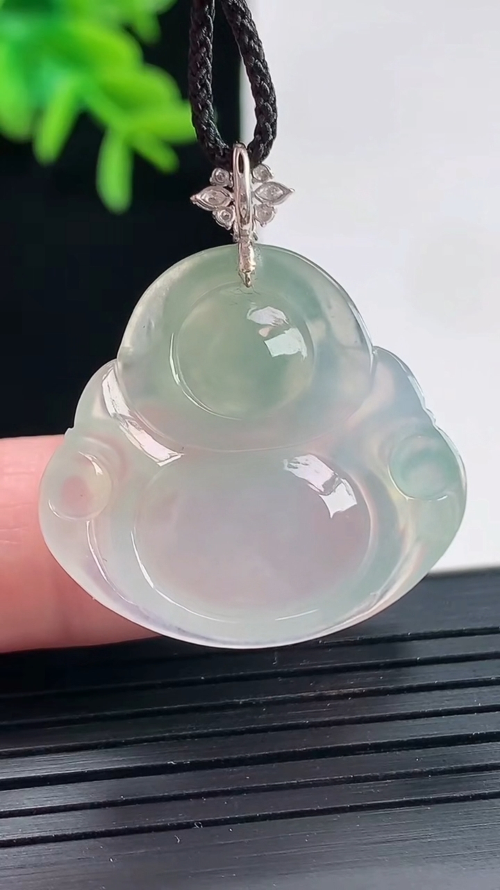 天然A货翡翠佛公吊坠，尺寸25.6-28-5.8重量:6.54g
4月27日