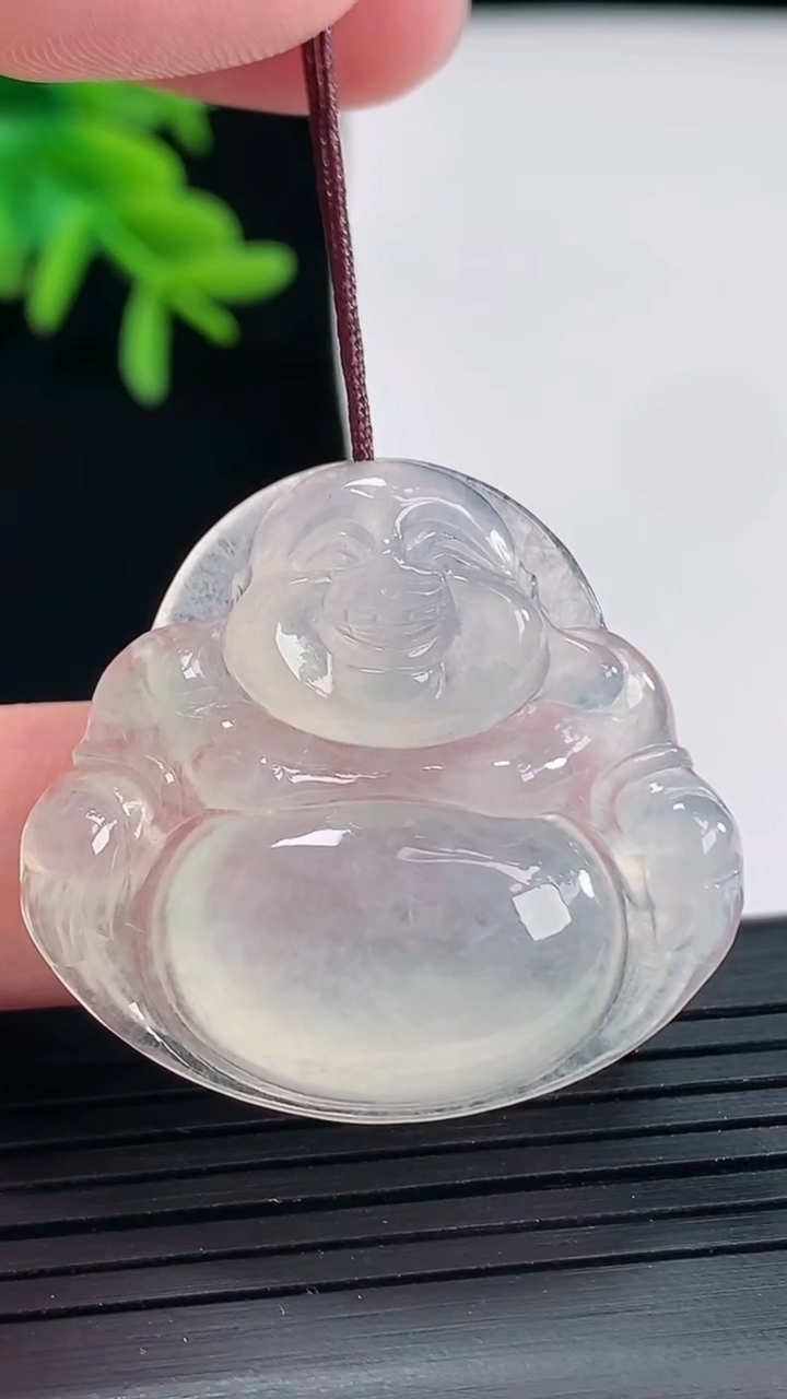 天然A货翡翠佛公吊坠，尺寸31-33-5.6重量:8.71g
4月27日