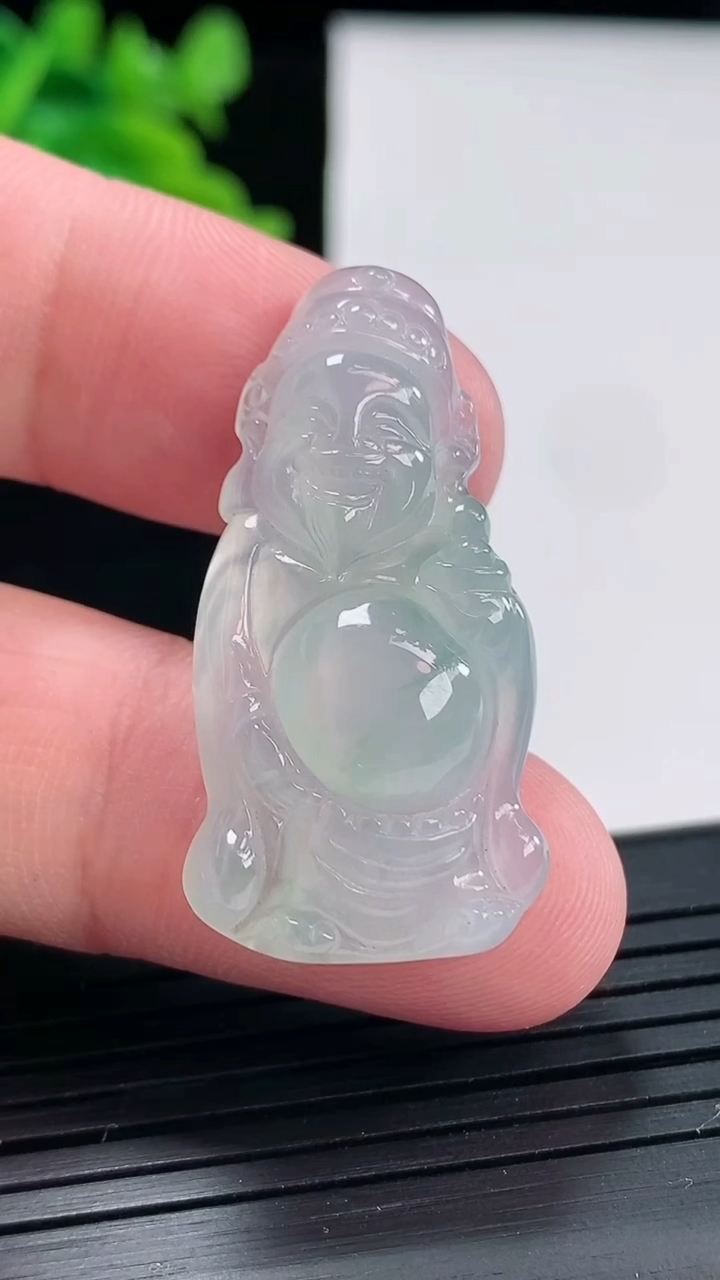 天然A货翡翠财神爷吊坠，尺寸36-18-6重量:5.99g
4月27日