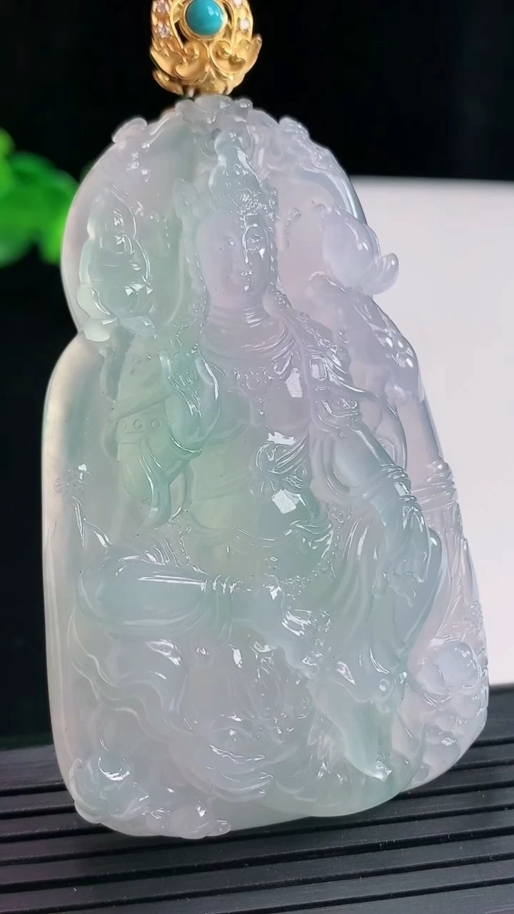 天然A货翡翠收藏级18k金春带彩 紫罗兰普贤菩萨吊坠，尺寸67-42-11.5重量:58.68g
4