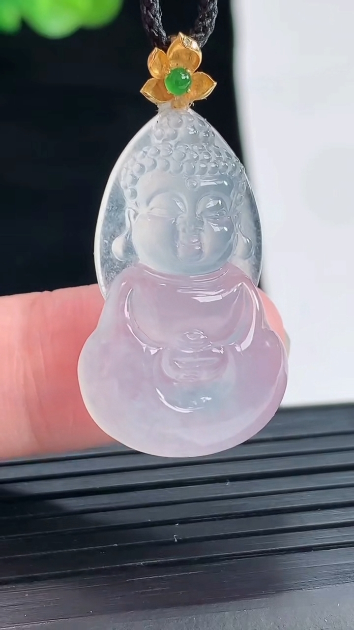 天然A货翡翠种白冰宝宝佛吊坠，尺寸29-19-5.6重量:5.96g
4月28日