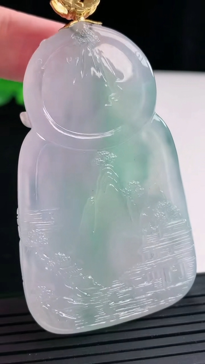 天然A货翡翠收藏级18k金春带彩 紫罗兰普贤菩萨吊坠，尺寸67-42-11.5重量:58.68g
4月28日