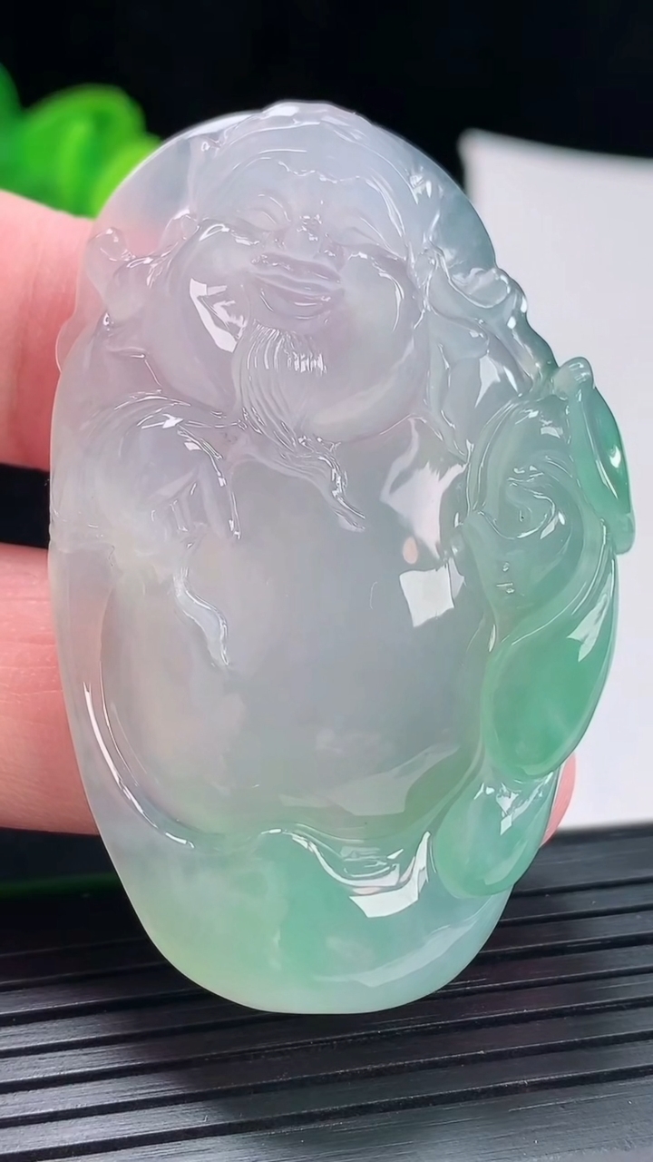 天然A货翡翠财神爷吊坠，尺寸56-35-10重量:34.84g
4月29日