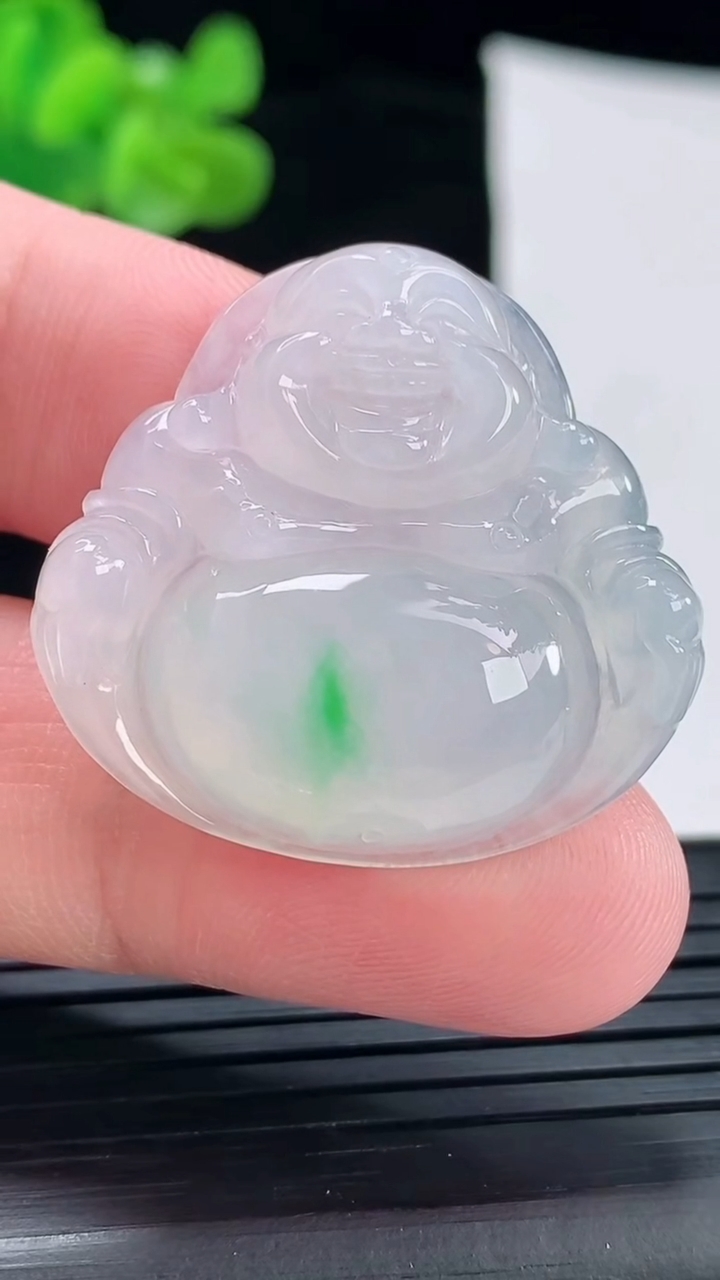 天然A货翡翠佛公吊坠，尺寸30-32-6.5重量:9.39g
4月29日