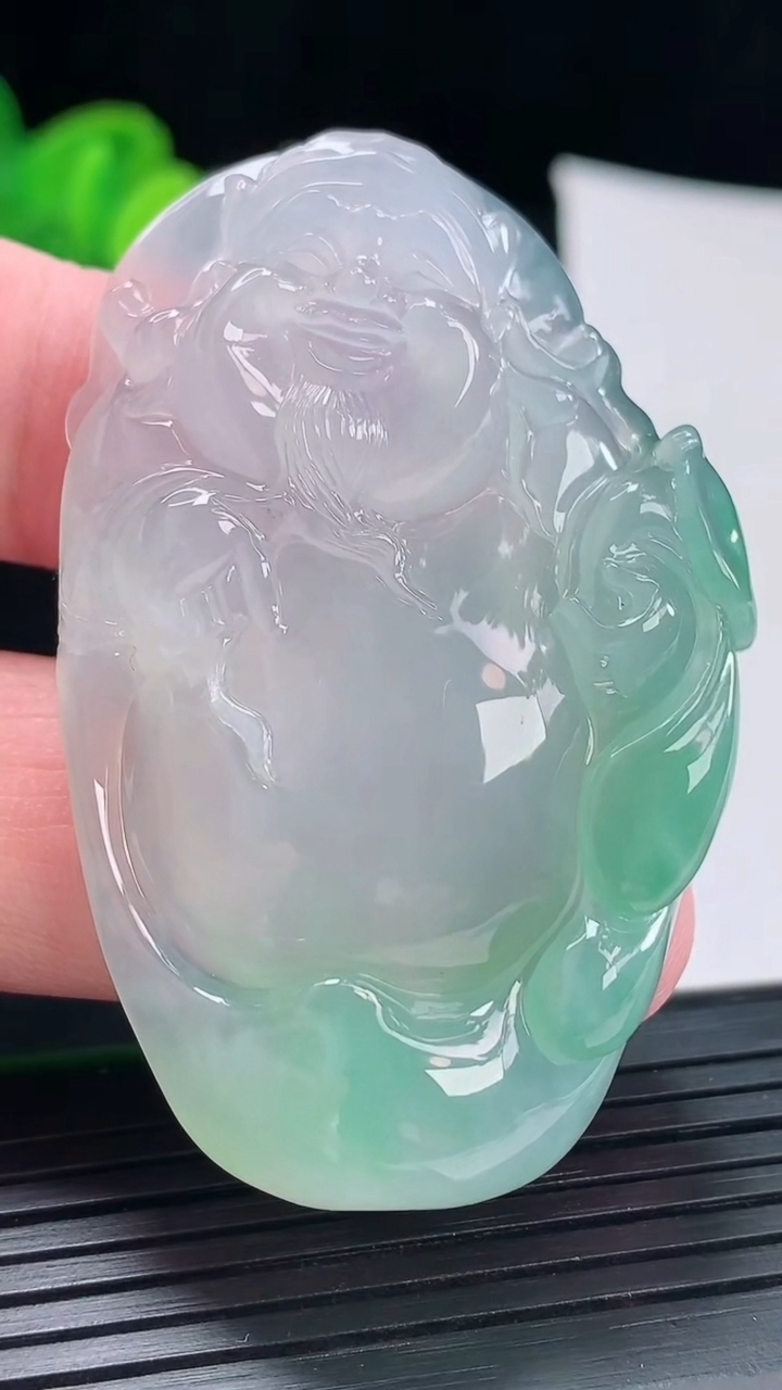 天然A货翡翠财神爷吊坠，尺寸56-35-10重量:34.84g
4月29日