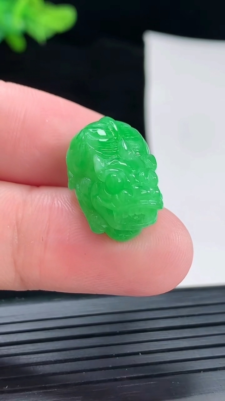 天然A货翡翠貔貅吊坠，尺寸21-14-11重量:5.80g
4月29日