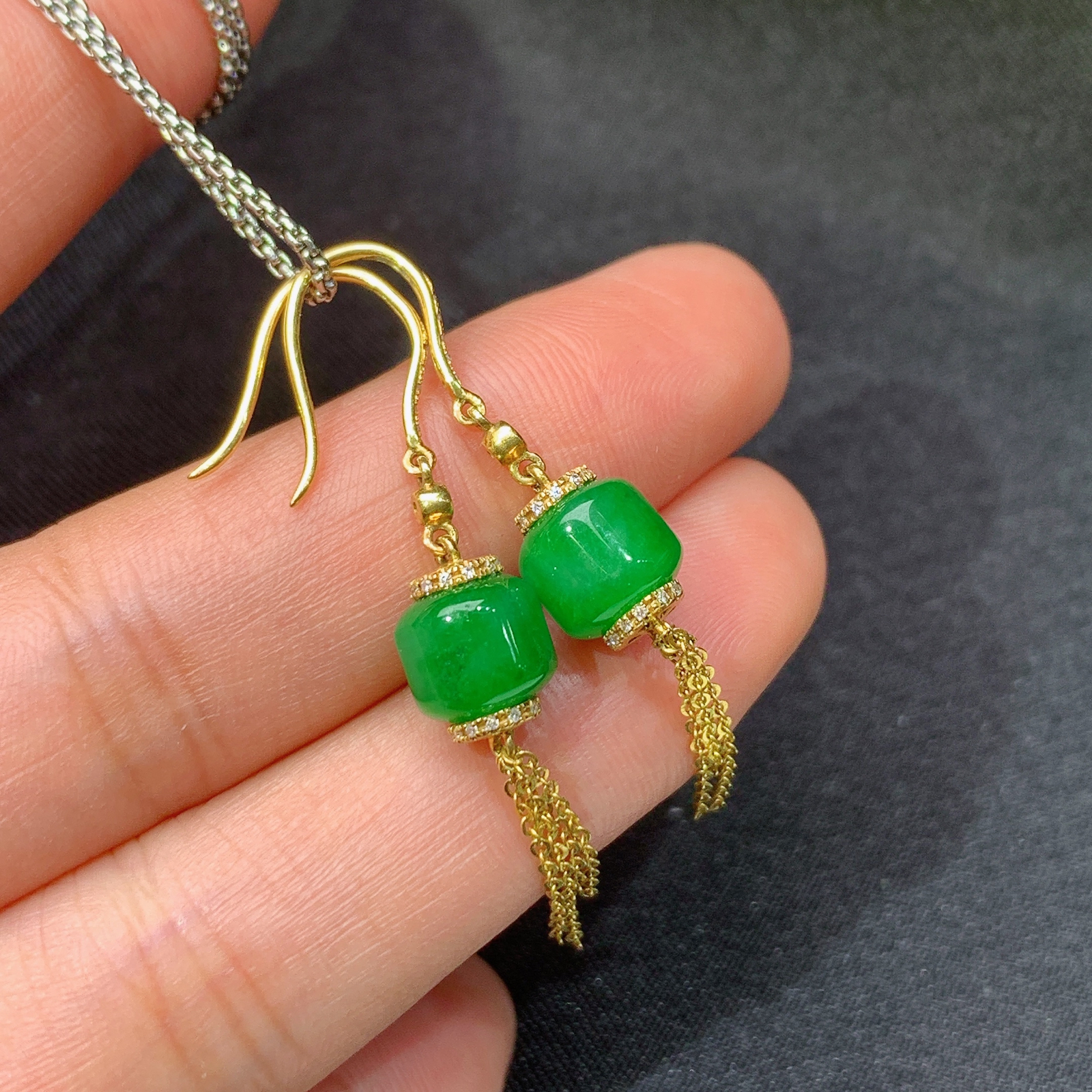 阳绿路路通耳坠，18k金镶嵌，简约时尚，冰润色阳，种水足，Hon 尺寸5*7.2