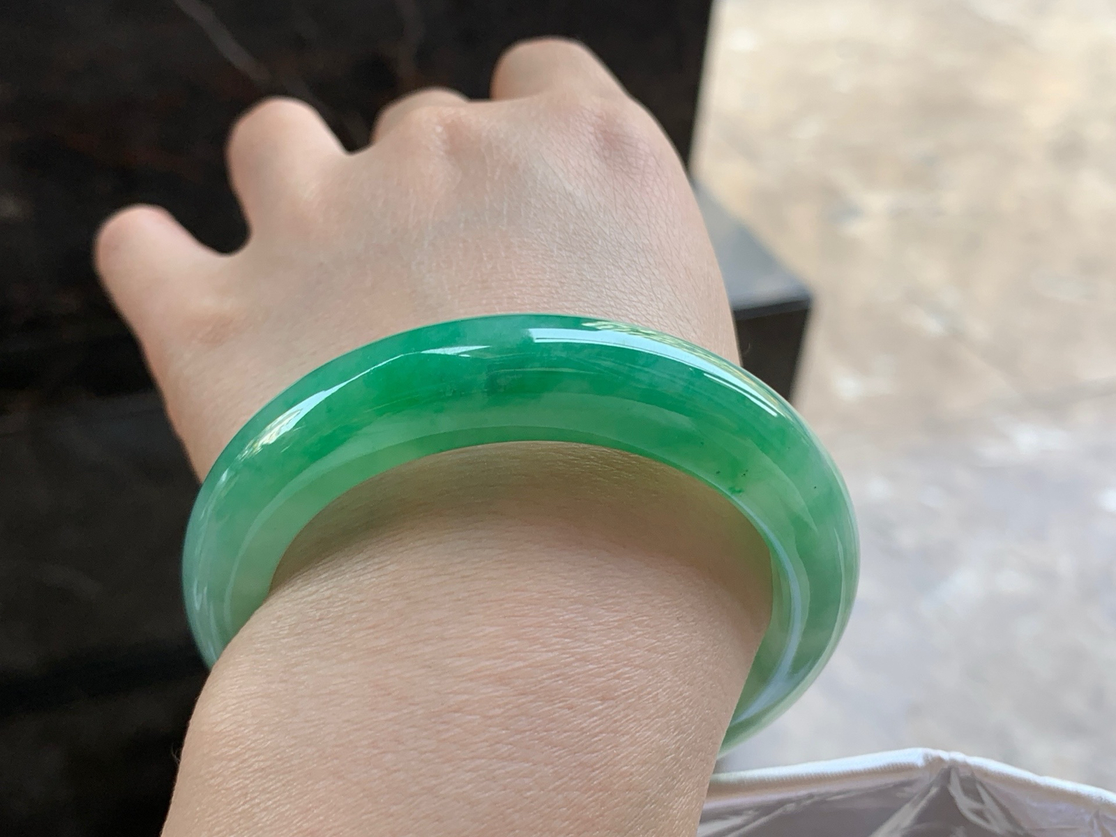 54-12.5-9.3

辣绿色手镯^_^颜色鲜艳