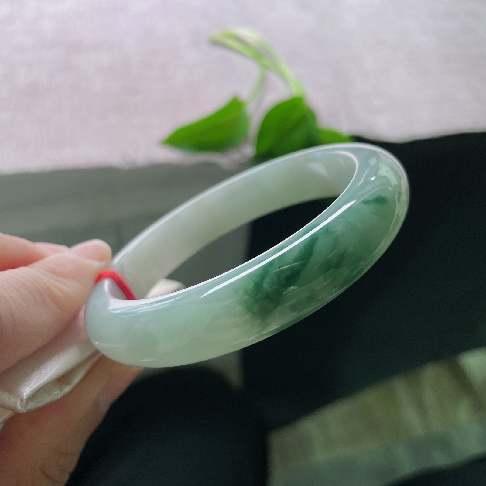 56.7/12.1/8.3飘花正圈，水润细腻，婉间风华，贵气