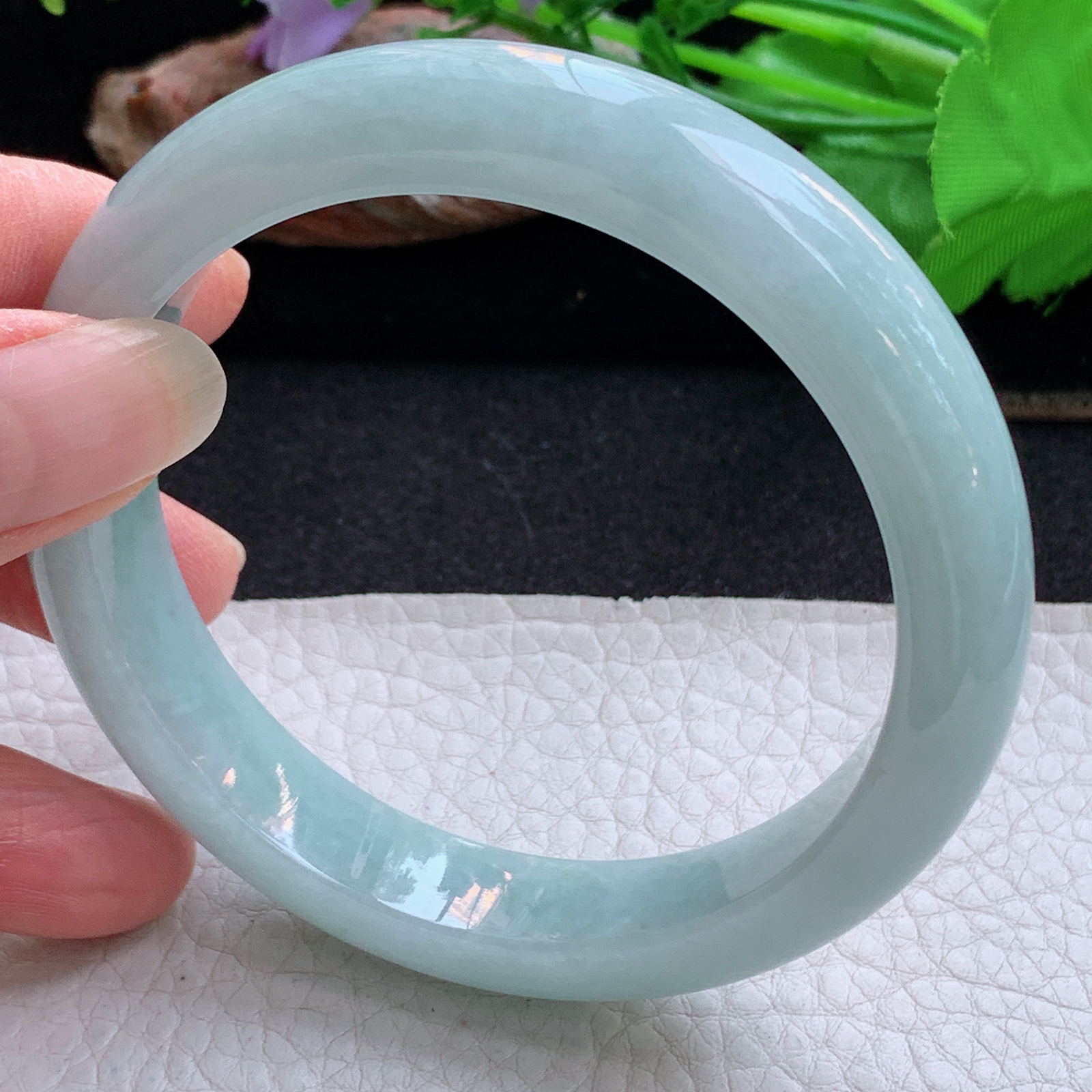 ee大圈口60*12.6*8.3平安镯 天然缅甸翡翠a货手镯浅绿水润正圈玉镯子