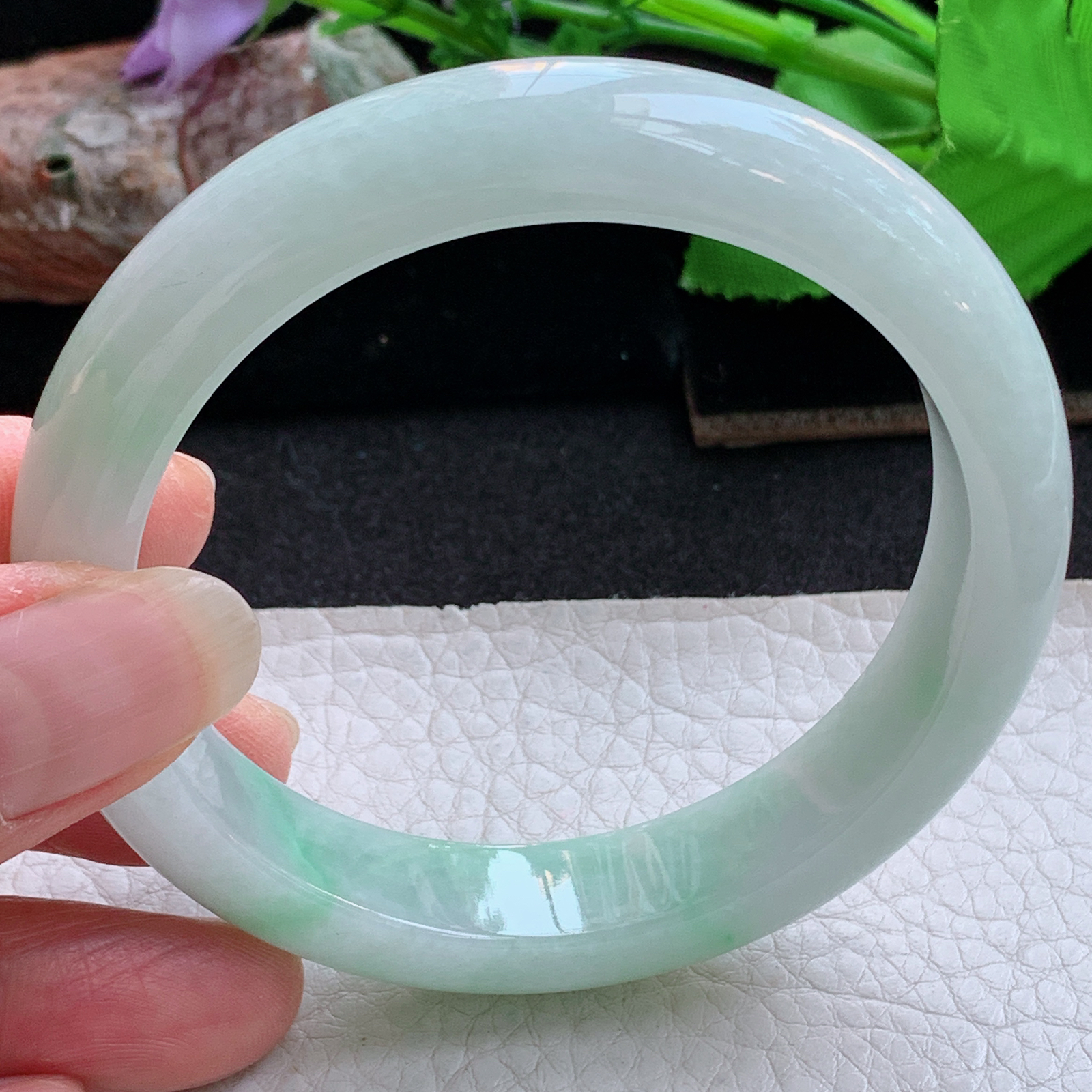 xc实拍57*12*8.6平安镯 天然缅甸翡翠a货手镯飘阳绿胶感正圈玉镯子