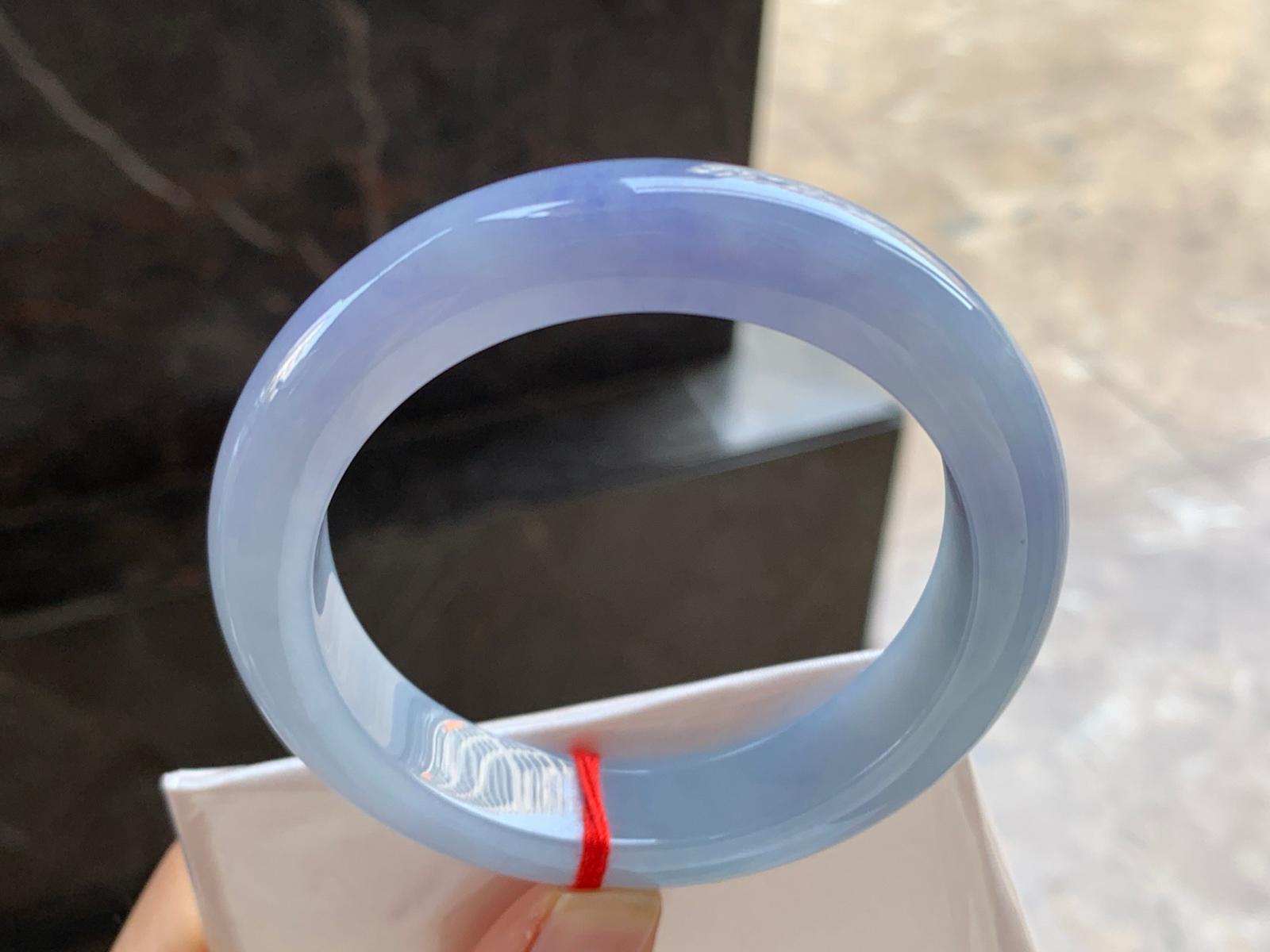 56.5-12.7-9.6

紫罗兰手镯^_^玉质温润 鲜艳