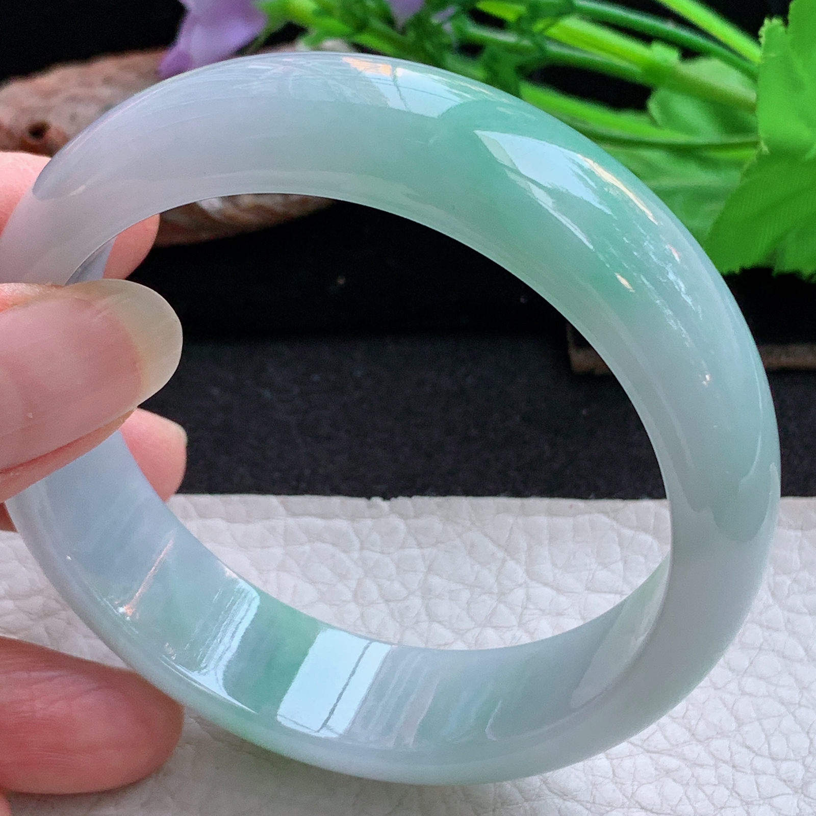 xc实拍59*16.8*8轮胎镯 天然缅甸翡翠a货手镯飘绿大气正圈玉镯子