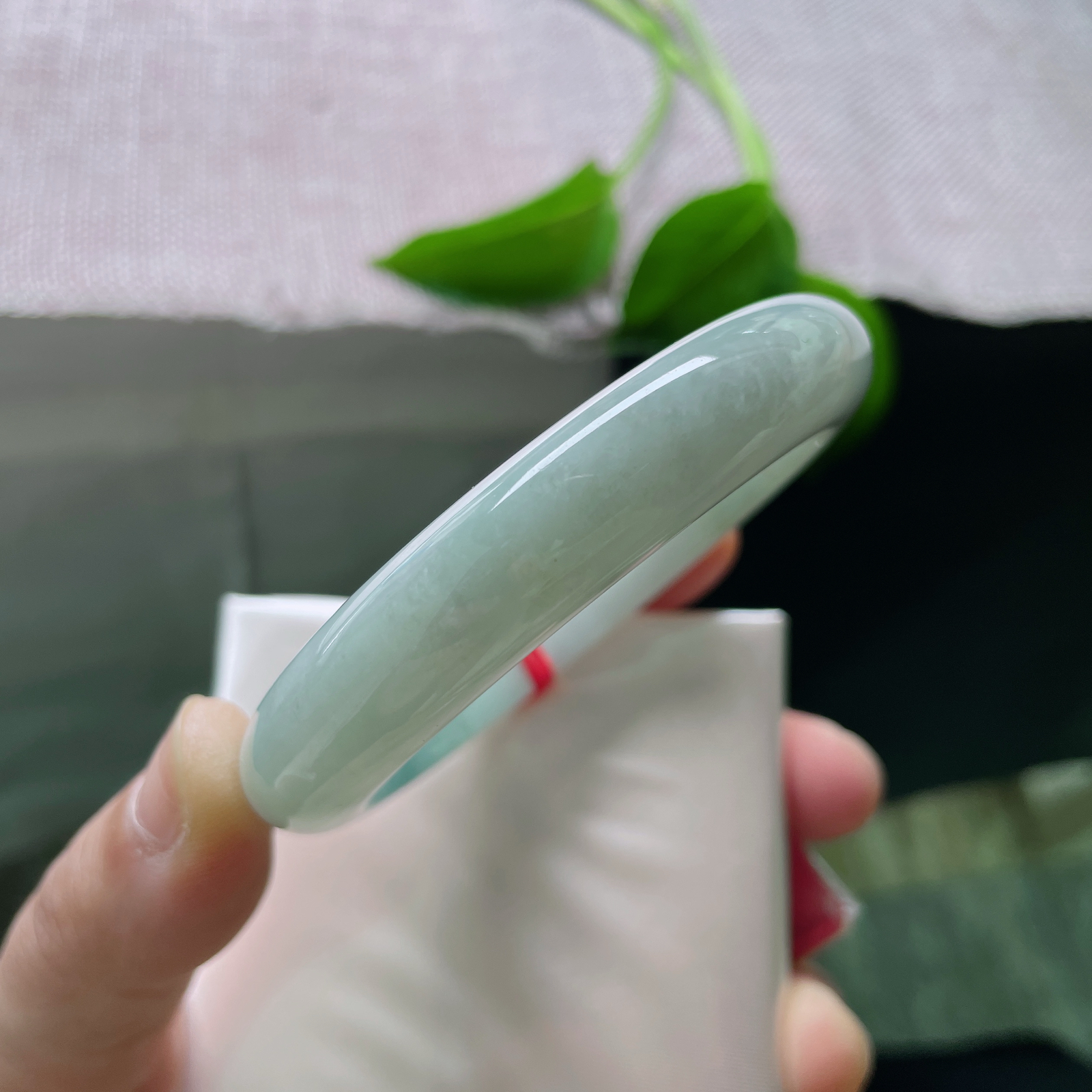 56.7/12.1/8.3飘花正圈，水润细腻，婉间风华，贵气