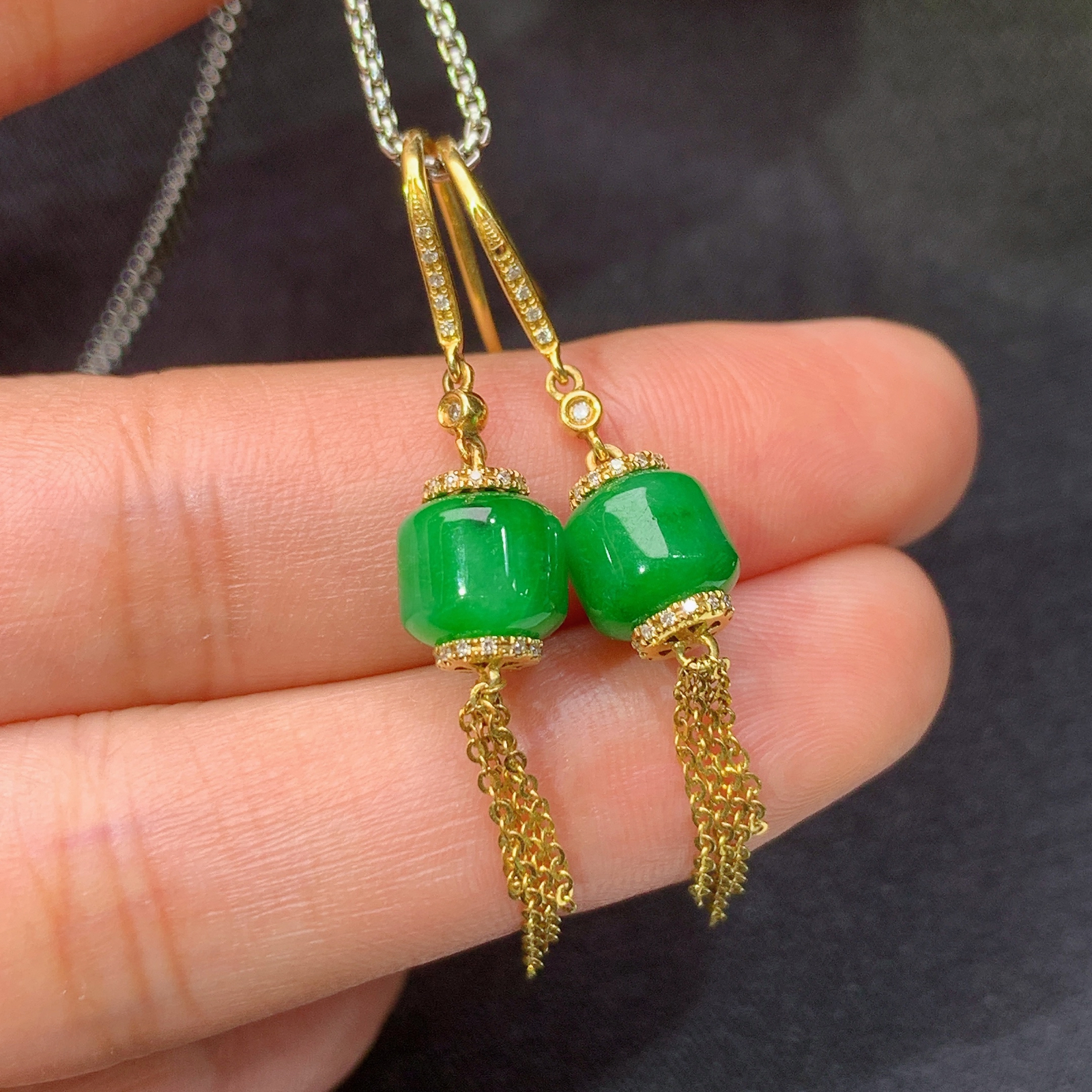 阳绿路路通耳坠，18k金镶嵌，简约时尚，冰润色阳，种水足，Hon 尺寸5*7.2