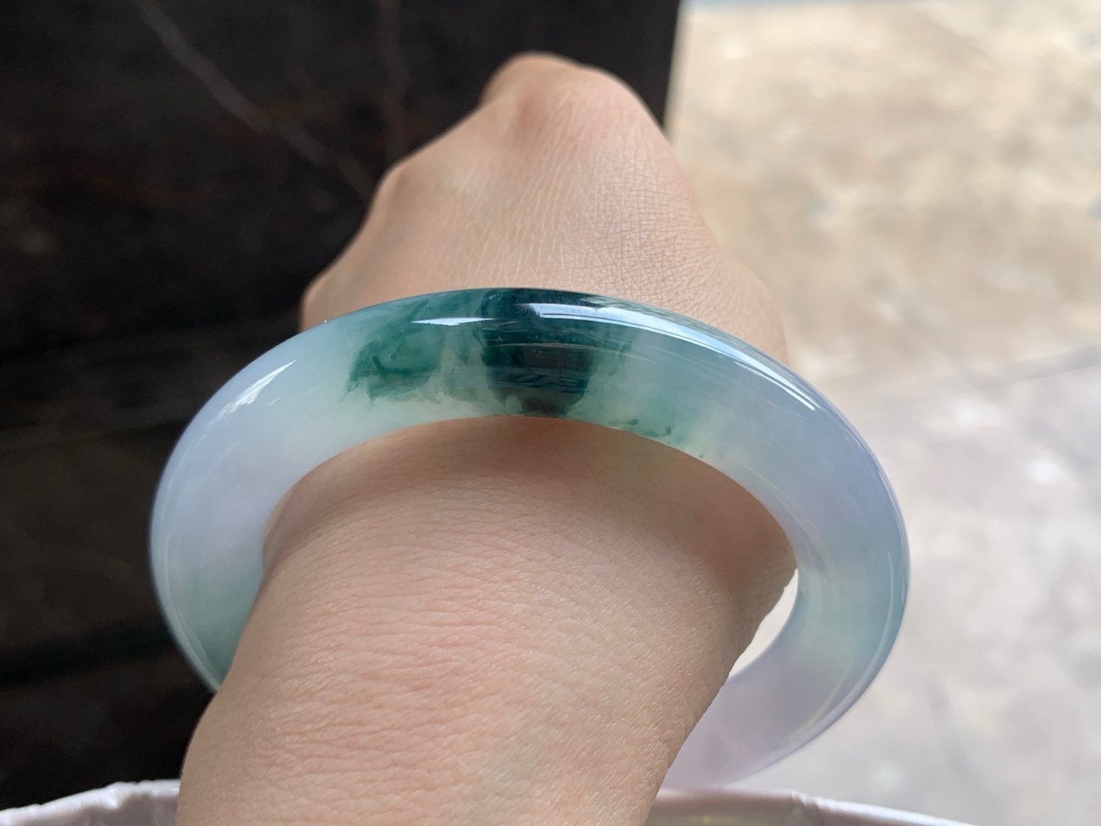 57-10.6

蓝花圆条手镯^_^飘花浓郁