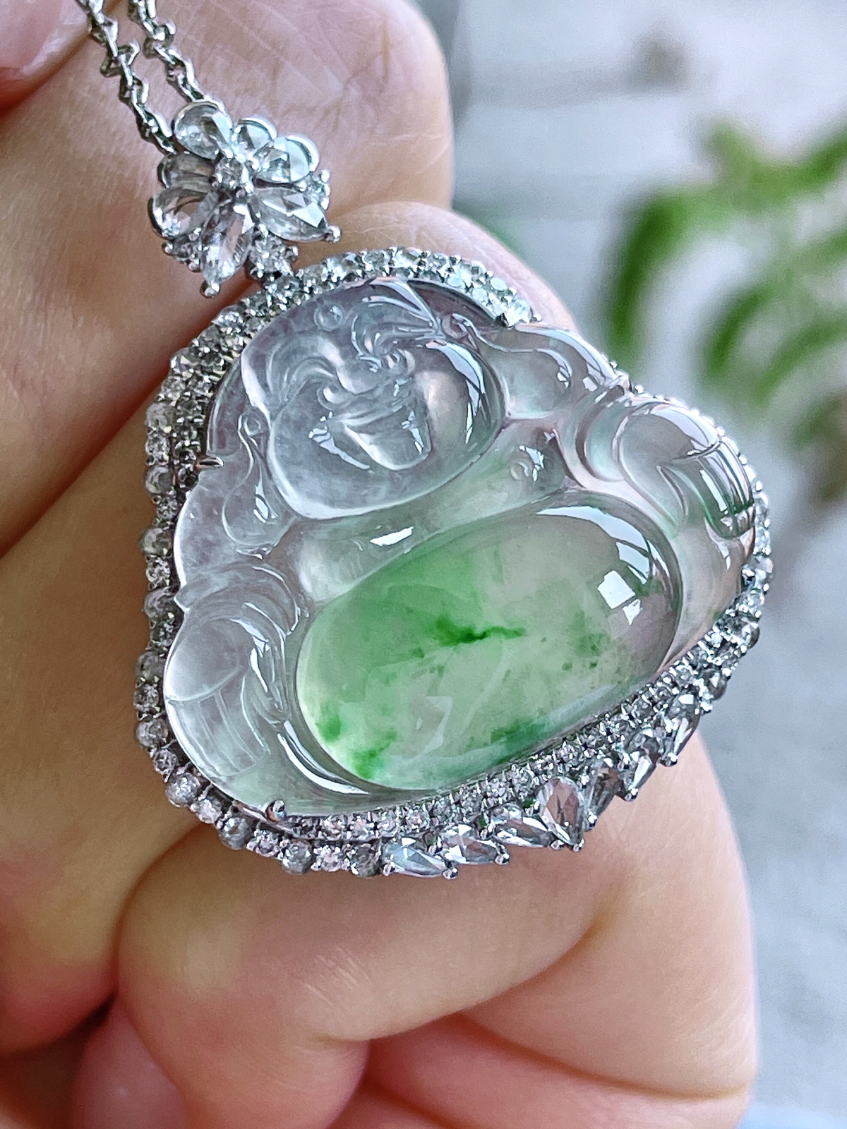 【镶嵌】高冰飘花佛公吊坠  
【说明】缅料 18k金镶嵌 性价比高  
【整体】36.7-29-9