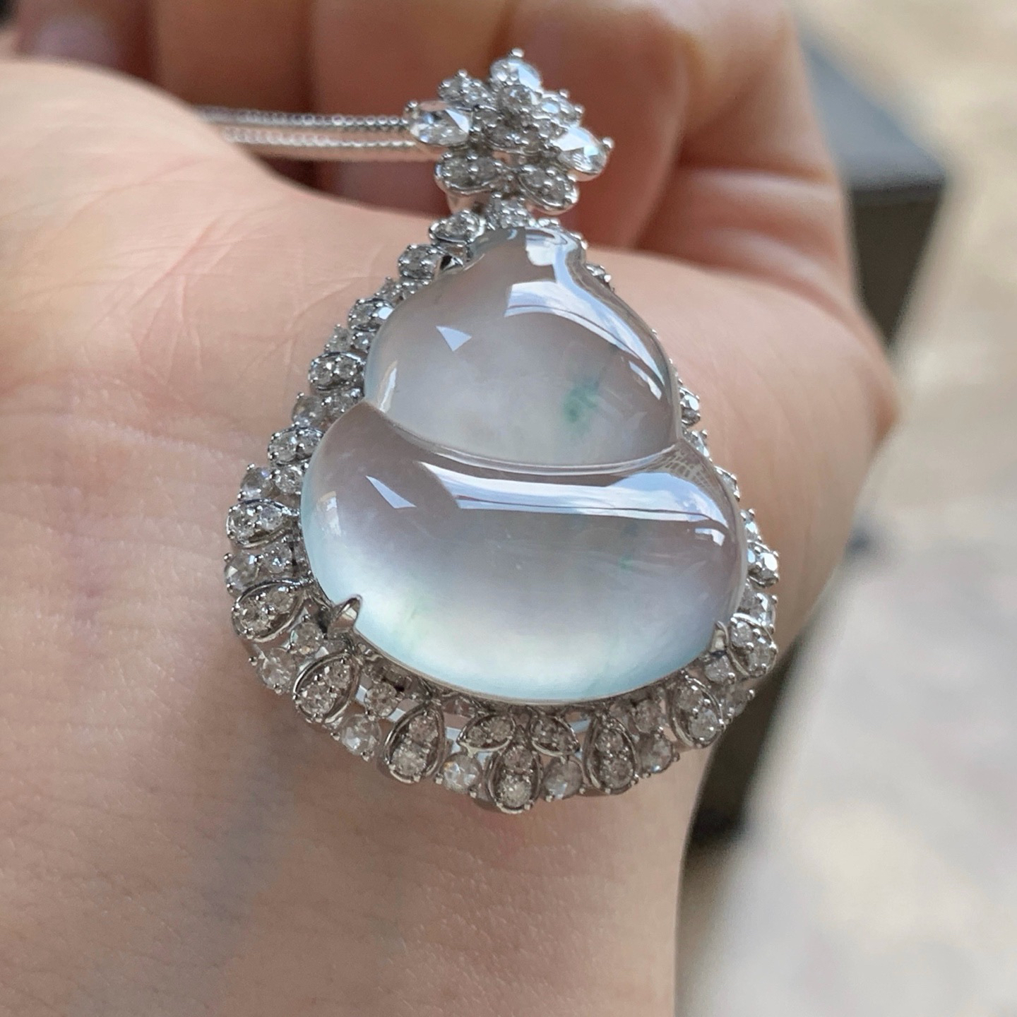 金钻镶嵌冰种葫芦^_^冰透 尺寸21.8-19.6-4 38.6-25.3-12.4mm