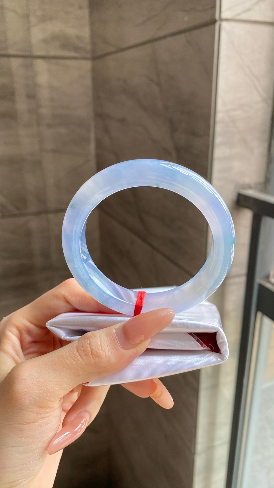 莫奈花园冰紫正圈
尺寸：54.8-11.5-9