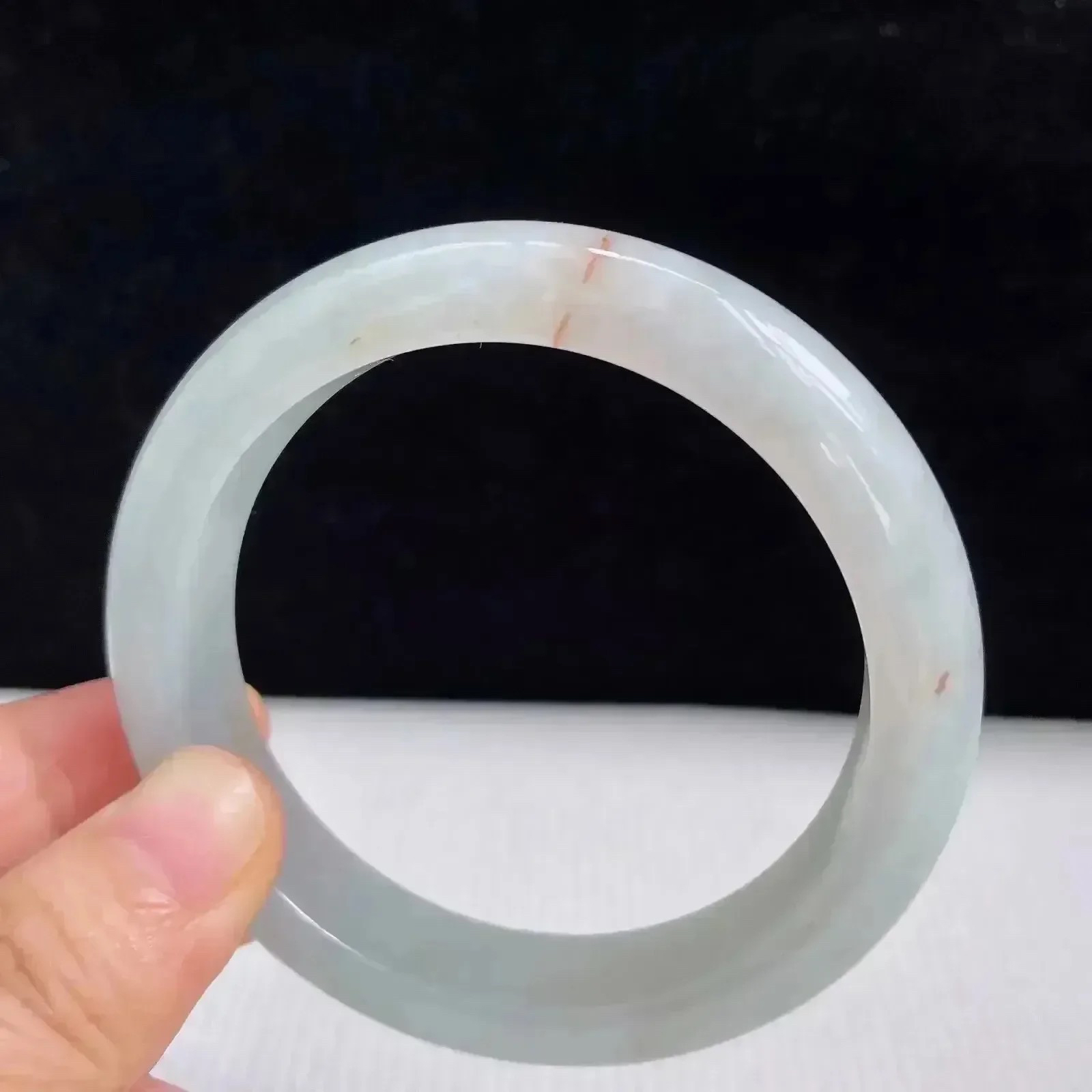 玉镯天然翡翠淡绿好种水55.3mm正圈手镯 54.65克