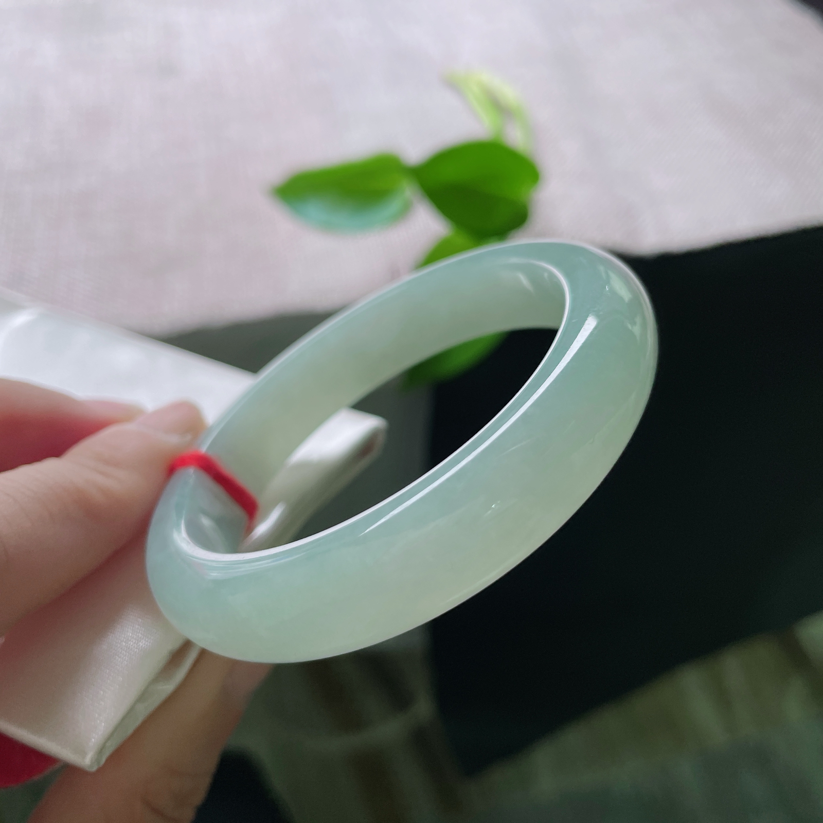 52.8/12.1/8.1绿底正圈，水润，种老，清水出芙蓉，天然去雕饰。