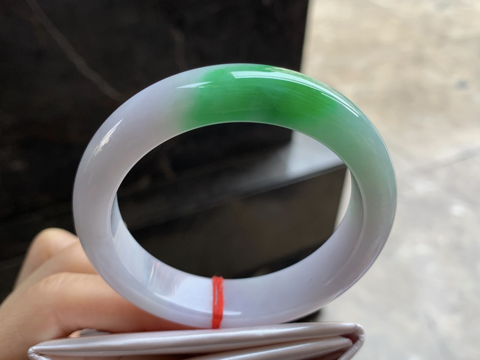 52-12.7-8.5

春带彩手镯^_^颜色浓郁 鲜艳