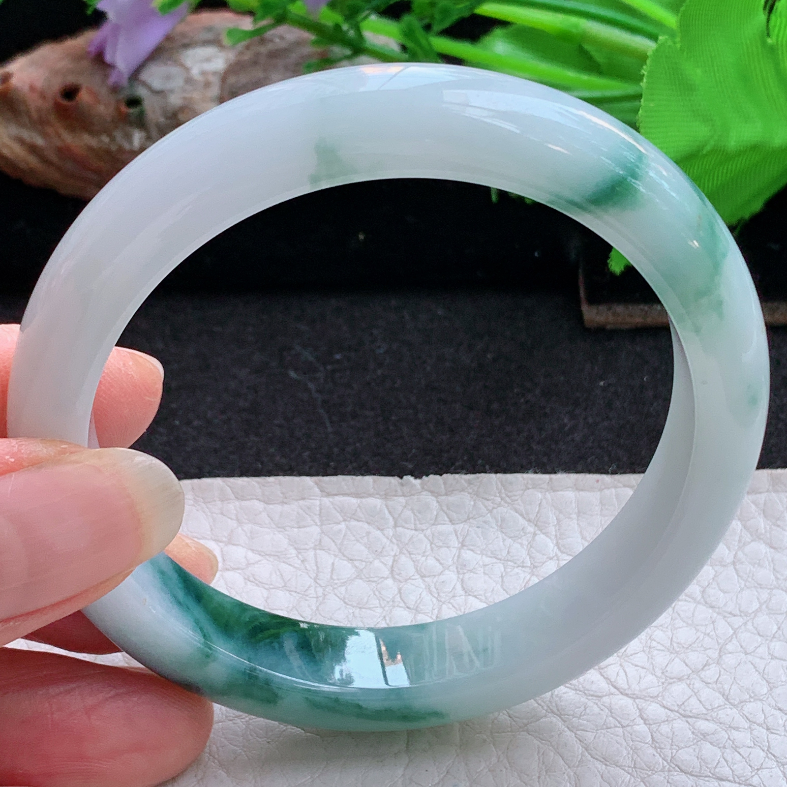 ee实拍56*11*7.8平安镯 天然缅甸翡翠a货手镯飘花水润正圈玉镯子