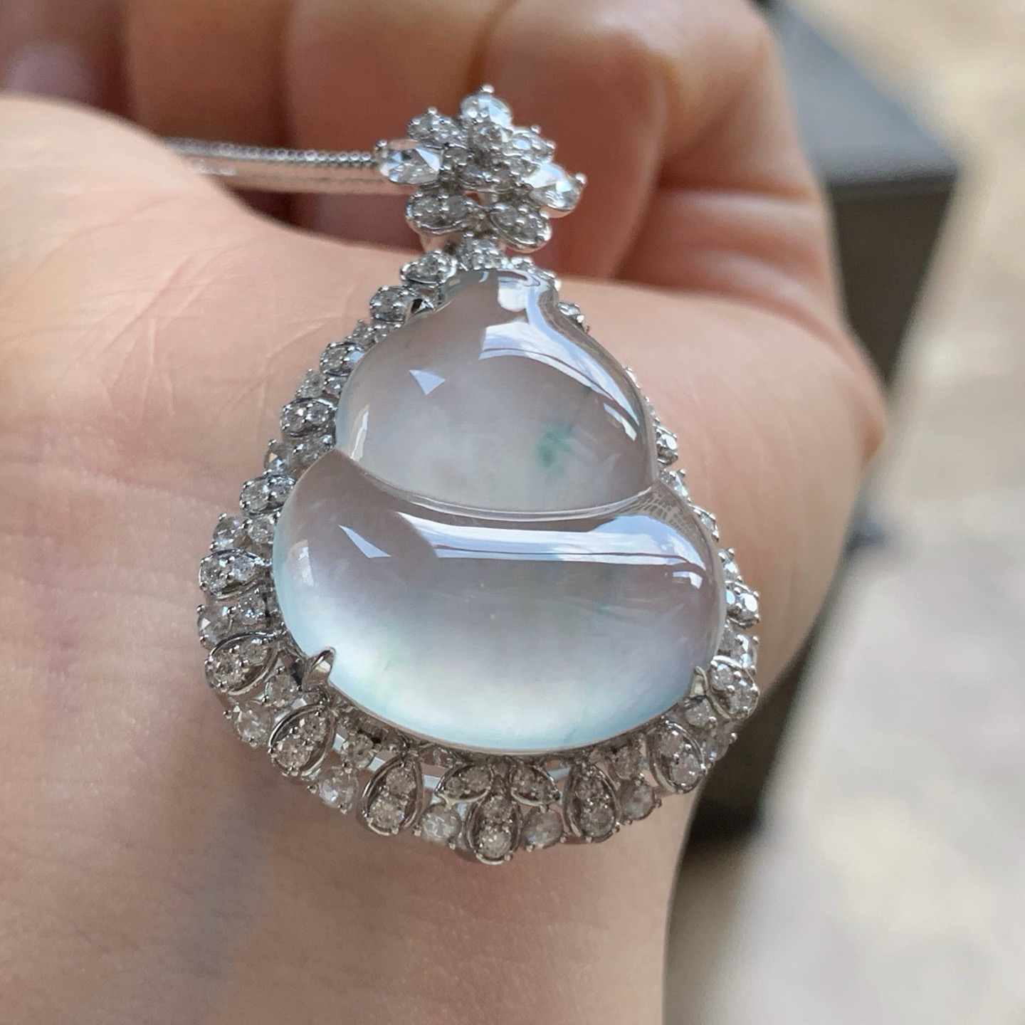 金钻镶嵌冰种葫芦^_^冰透 尺寸21.8-19.6-4 38.6-25.3-12.4mm