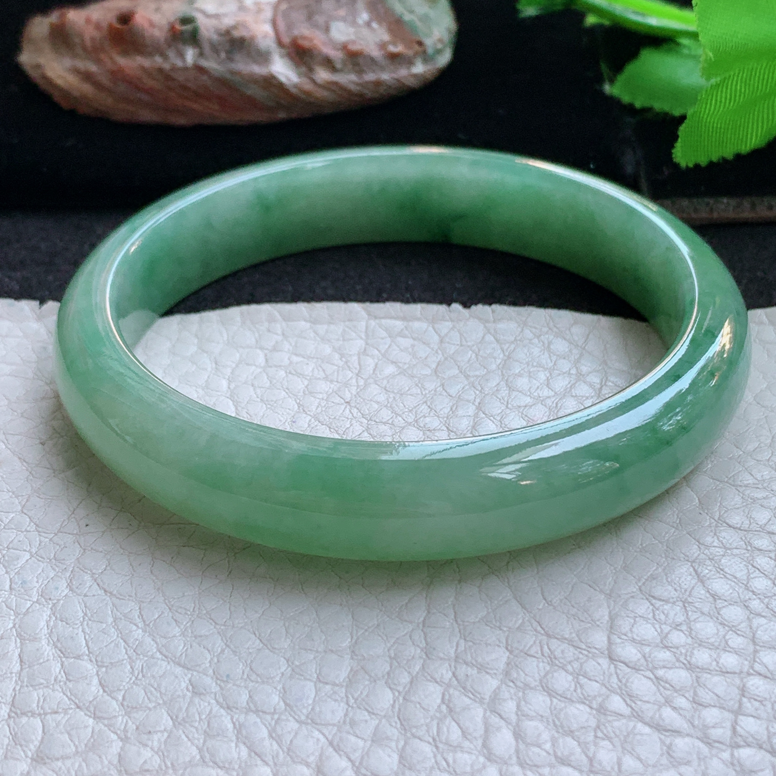 js大圈口60*12*7平安镯 天然缅甸翡翠a货手镯满绿飘花正圈玉镯子