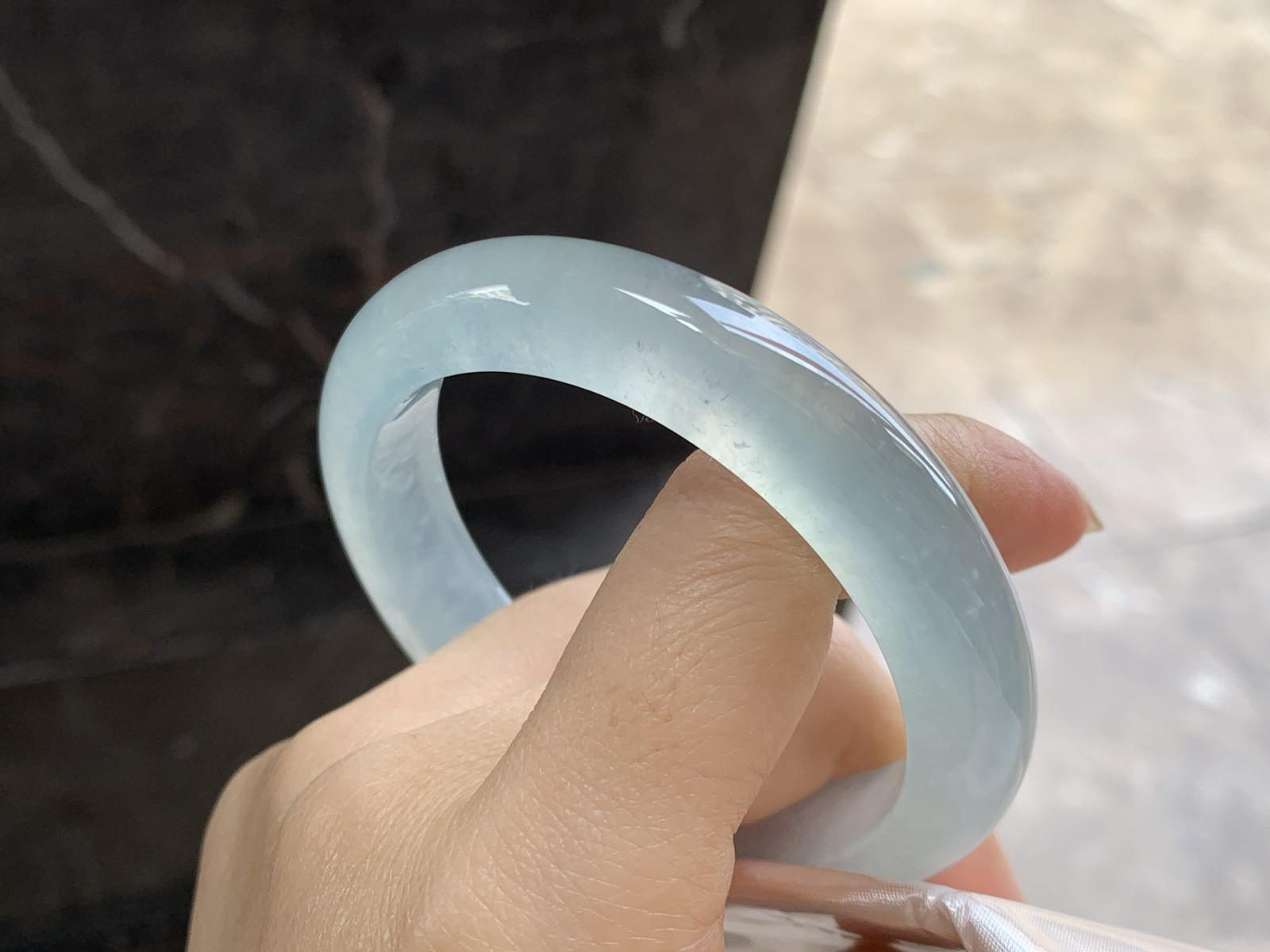 56-12.1-8.7

冰种手镯^_^冰味十足～上手漂亮