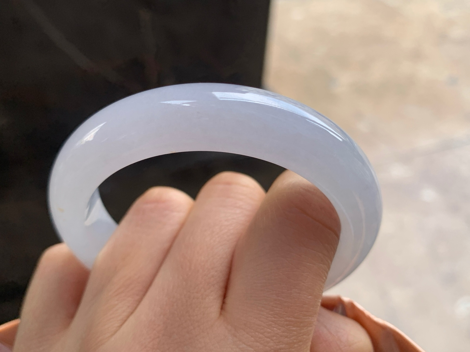 53.5-12.6-8.5

淡紫手镯^_^清新 水润