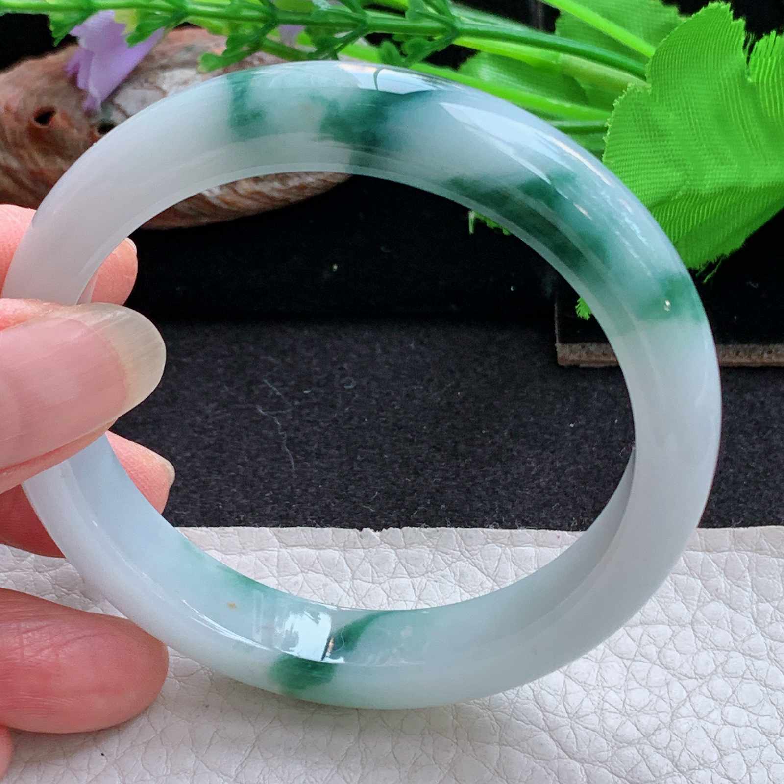 ee实拍56*11*7.8平安镯 天然缅甸翡翠a货手镯飘花水润正圈玉镯子