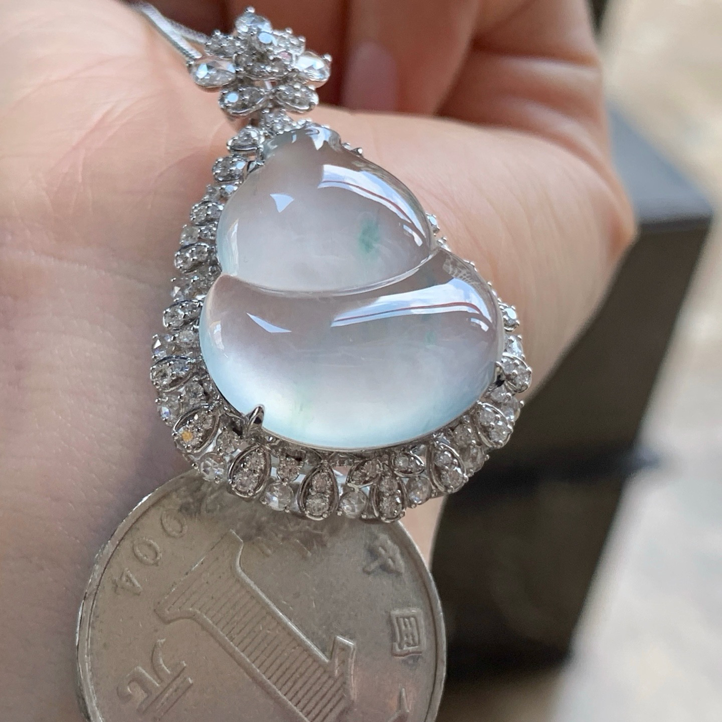 金钻镶嵌冰种葫芦^_^冰透 尺寸21.8-19.6-4 38.6-25.3-12.4mm