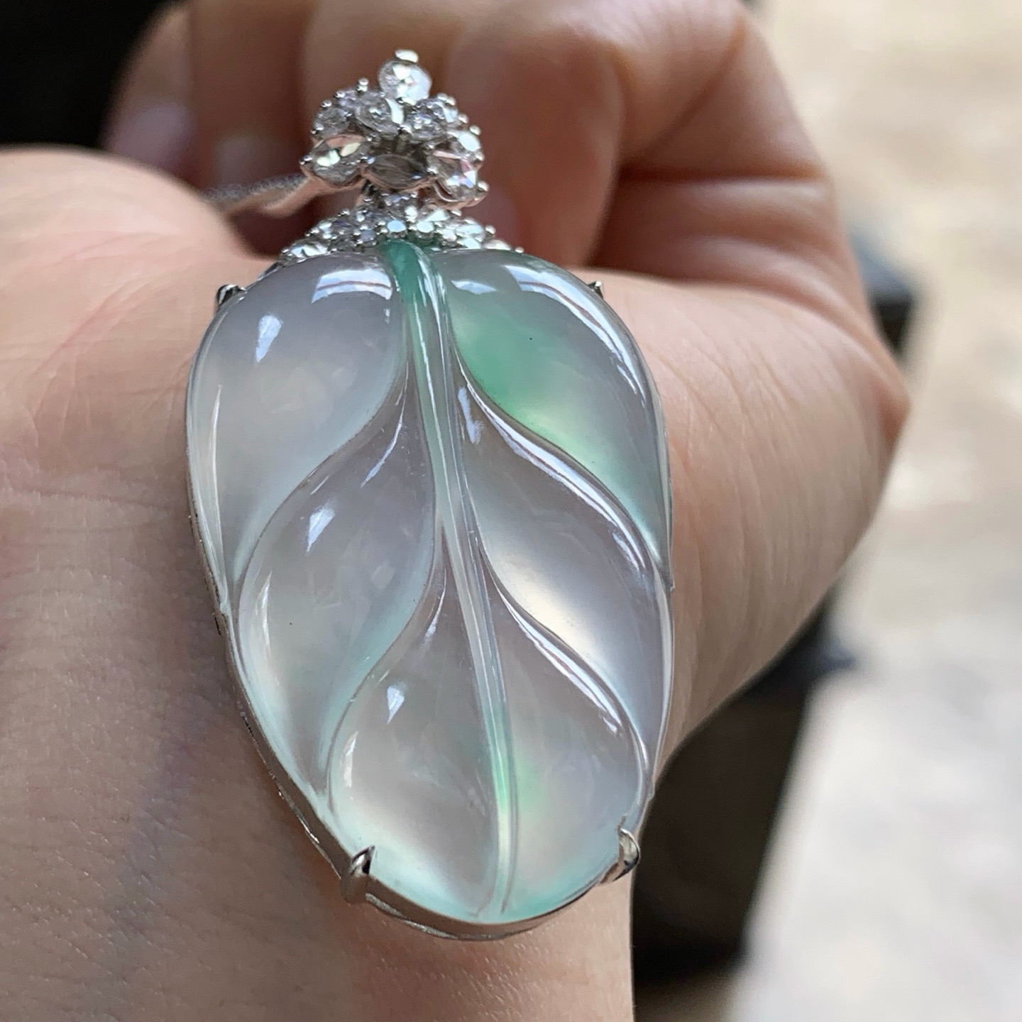 金钻镶嵌冰晴叶子^_^冰透 尺寸34.5-23.4-3.5 46.7-23.4-7.9mm