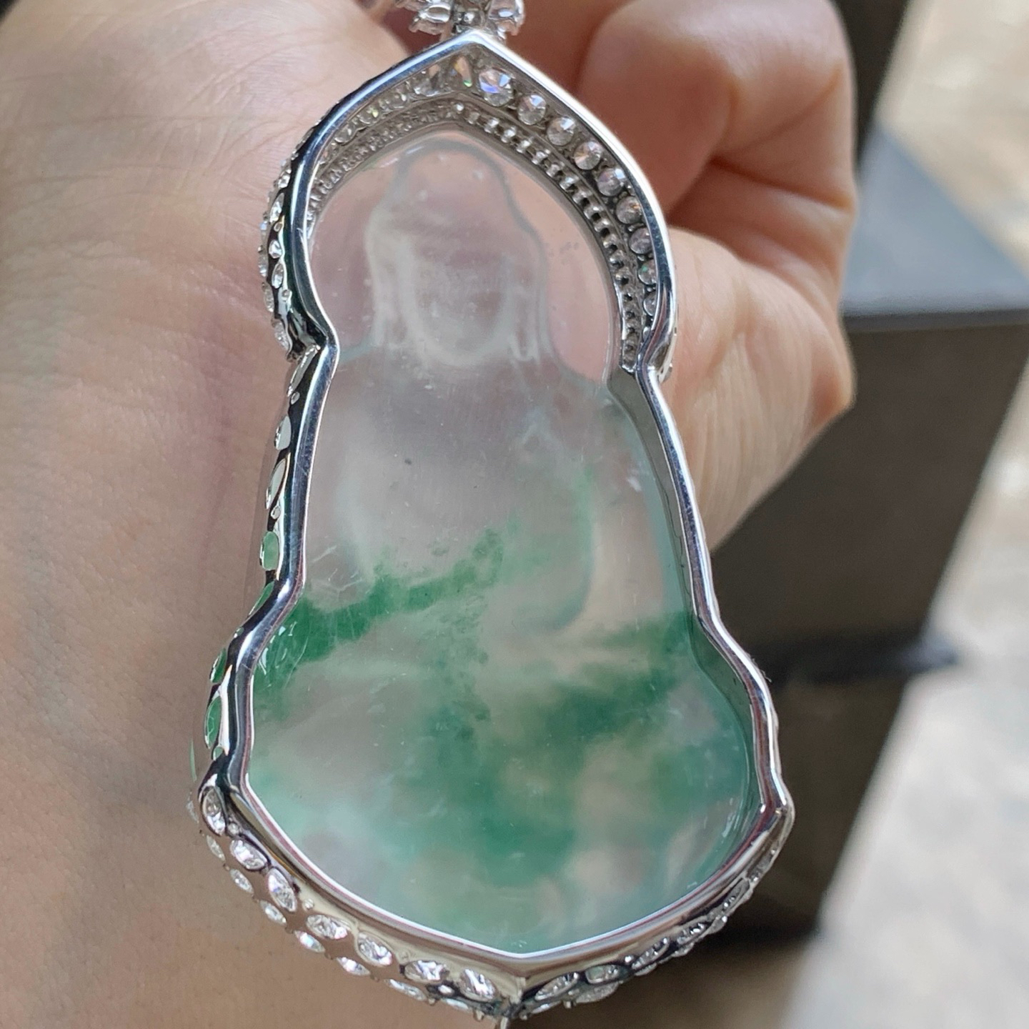 金钻飘绿观音^_^尺寸58.5-33.5-4.5 74.5-35-10.3mm