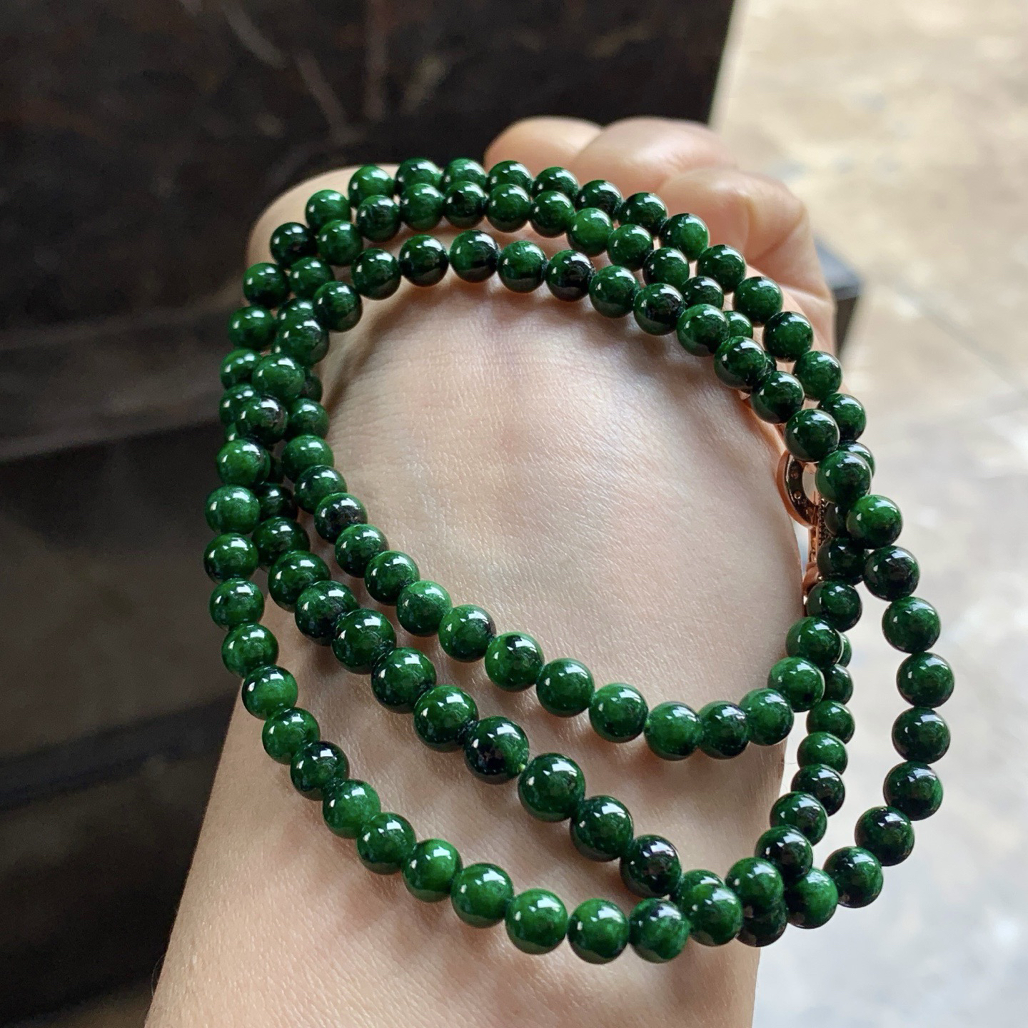 辣绿色珠链^_^鲜艳 浓郁