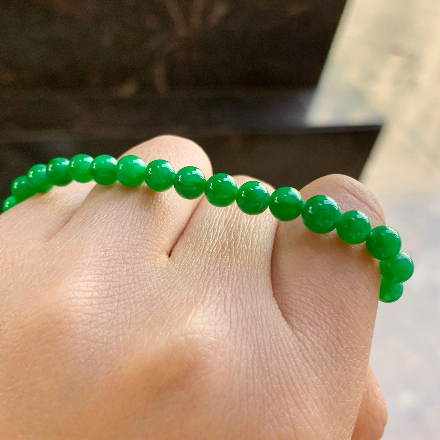 辣绿色手串^_^鲜艳 辣眼