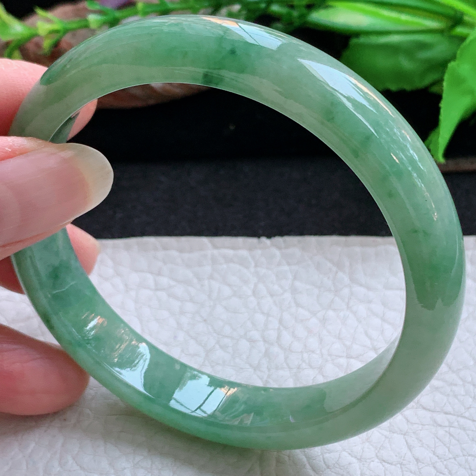 js大圈口60*12*7平安镯 天然缅甸翡翠a货手镯满绿飘花正圈玉镯子