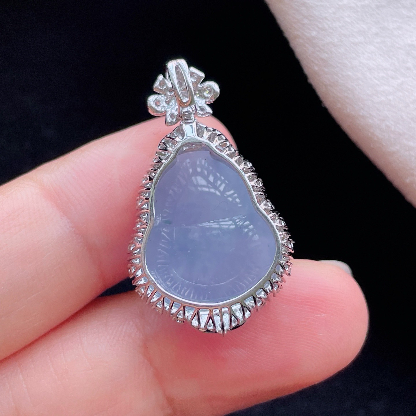 18K 紫罗兰·葫芦

整30-17.5-11.5
裸17.3-14.7-6.2