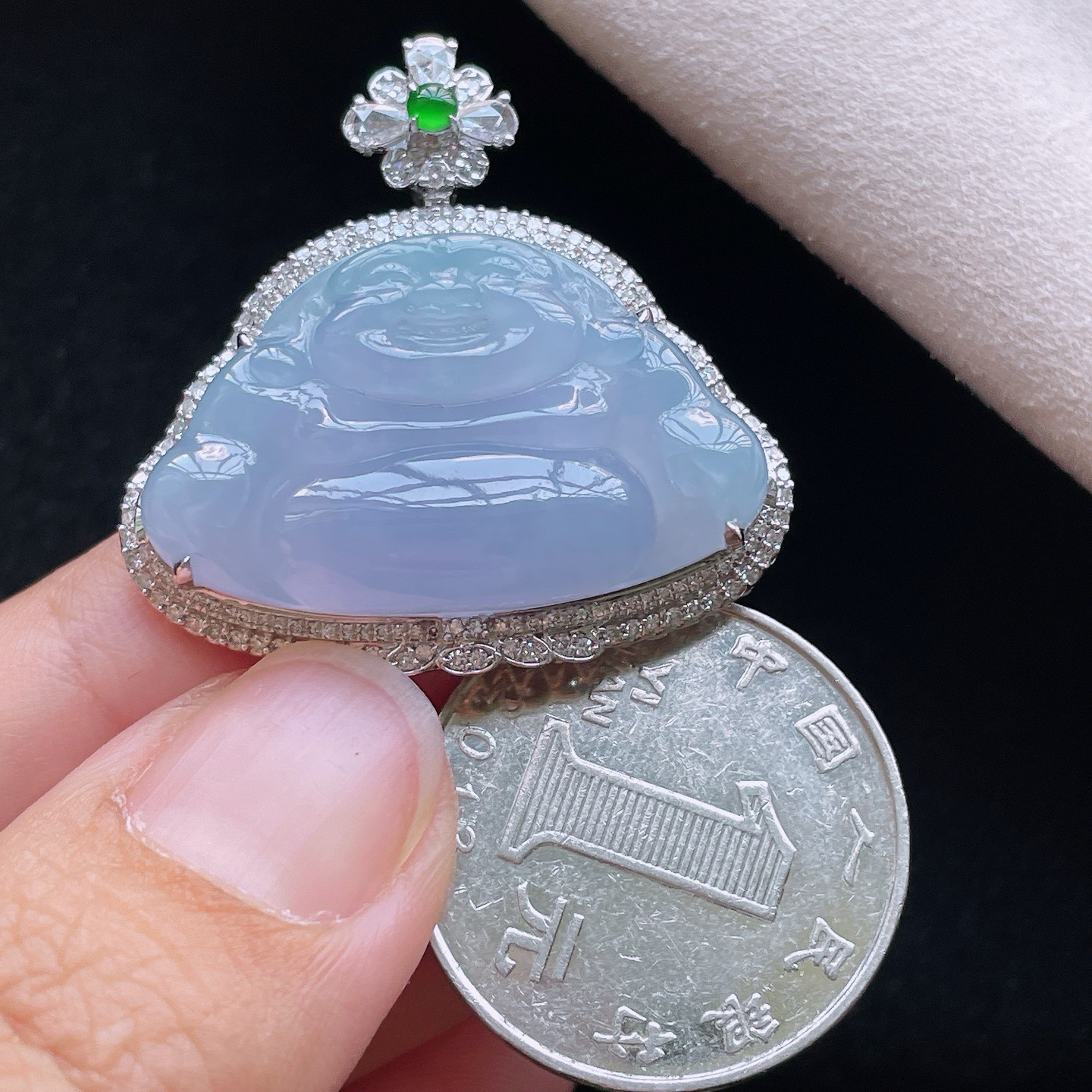 18K 紫罗兰·佛公

整32.5-33.3-10
裸18.7-30.1-5