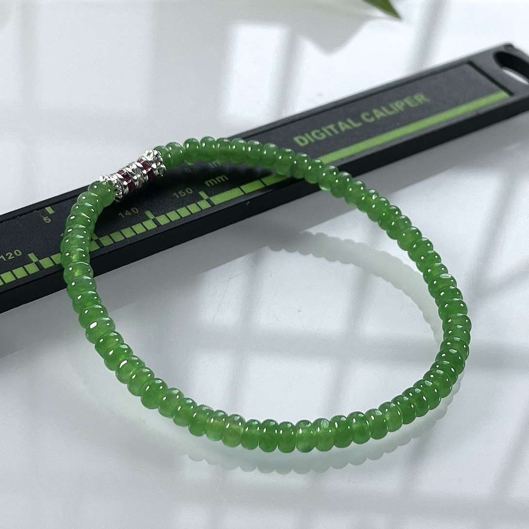 缅甸天然翡翠A货，卡4.5冰种起胶晴绿算盘珠手串手链，尺寸：4.5/2.5mm/65颗，长度175mm，重量：7.18g