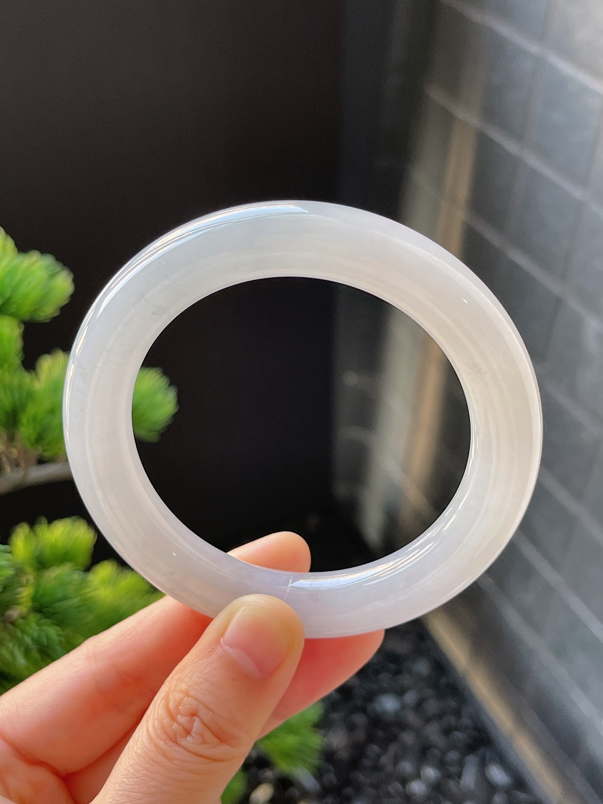 圆镯55.2圈口，翡翠冰糯种白色手镯