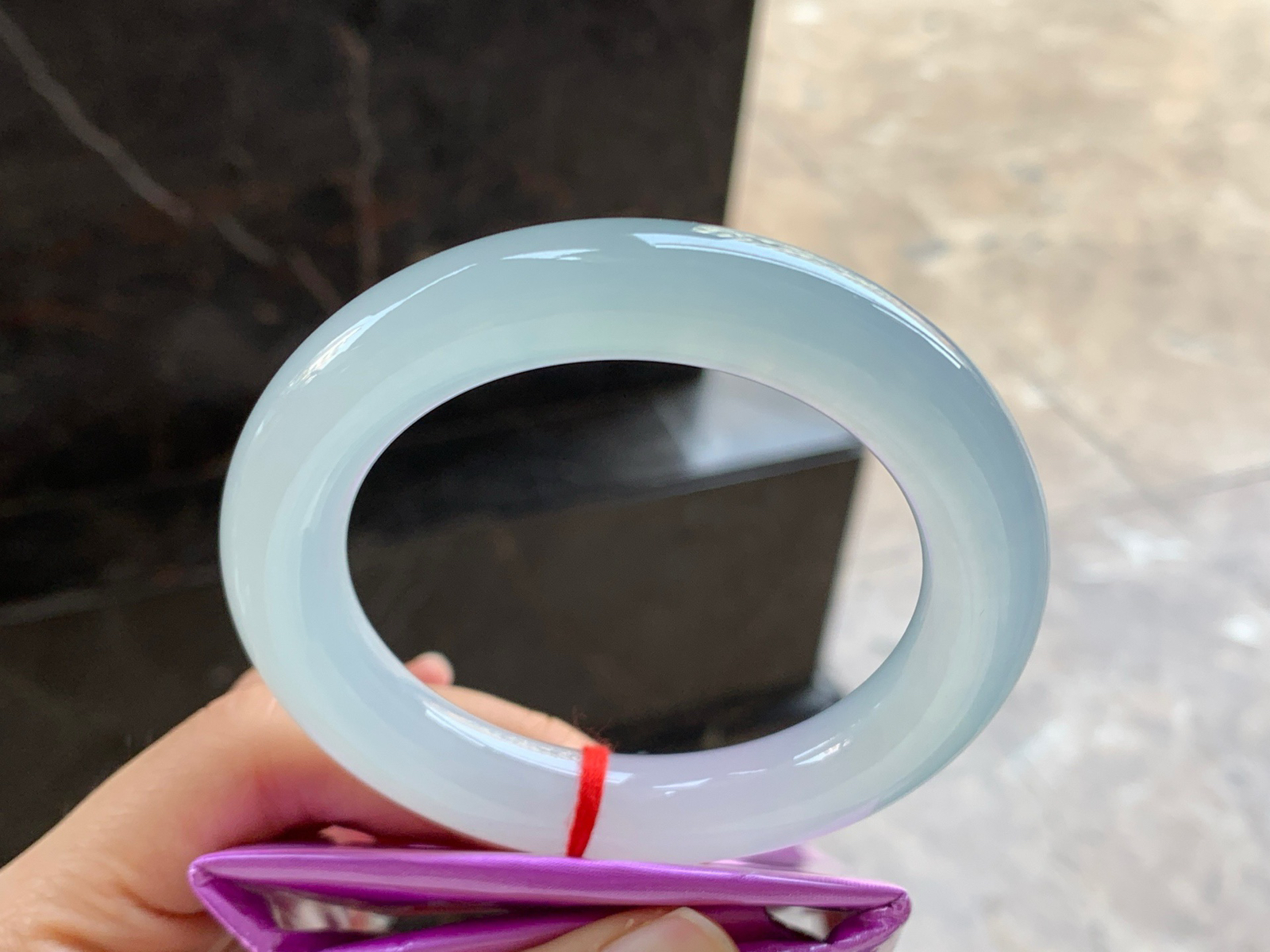 56-11.6

冰种晴水圆条手镯^_^清透 水润