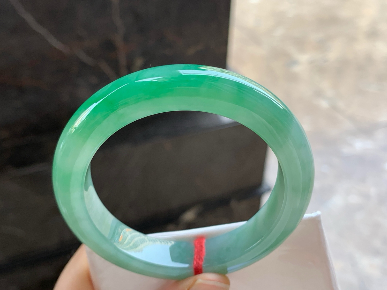 54-12.5-9.3

辣绿色手镯^_^颜色鲜艳