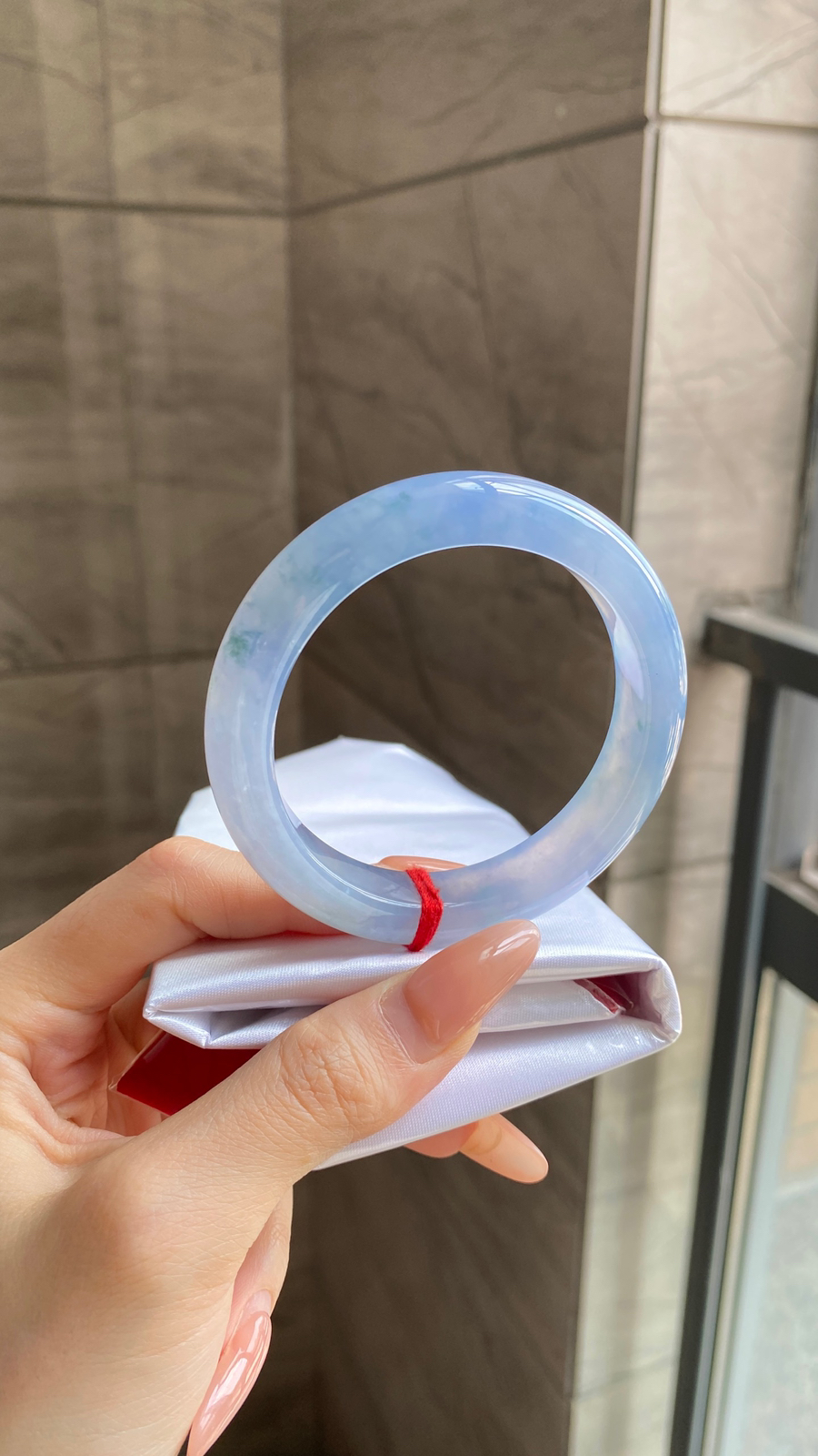 莫奈花园冰紫正圈
尺寸：54.8-11.5-9