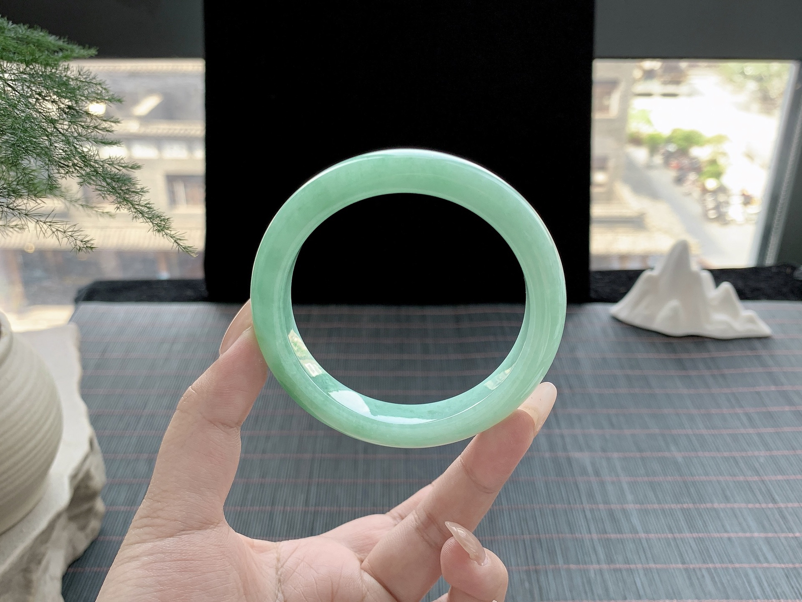 满圈果绿，尺寸：57.5-12.1-8.9